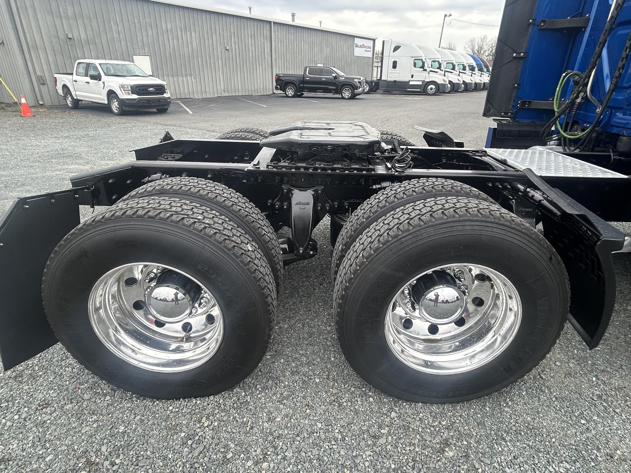2021 Freightliner Cascadia in Charlotte, NC — photo 5