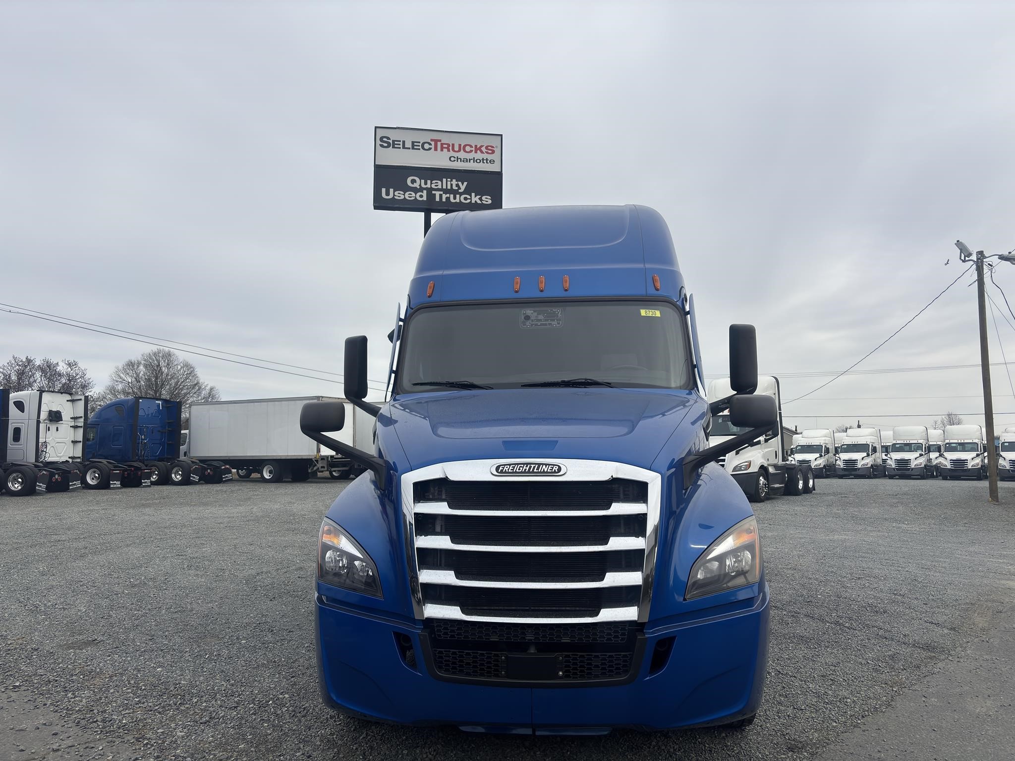 2021 Freightliner Cascadia in Charlotte, NC — photo 2