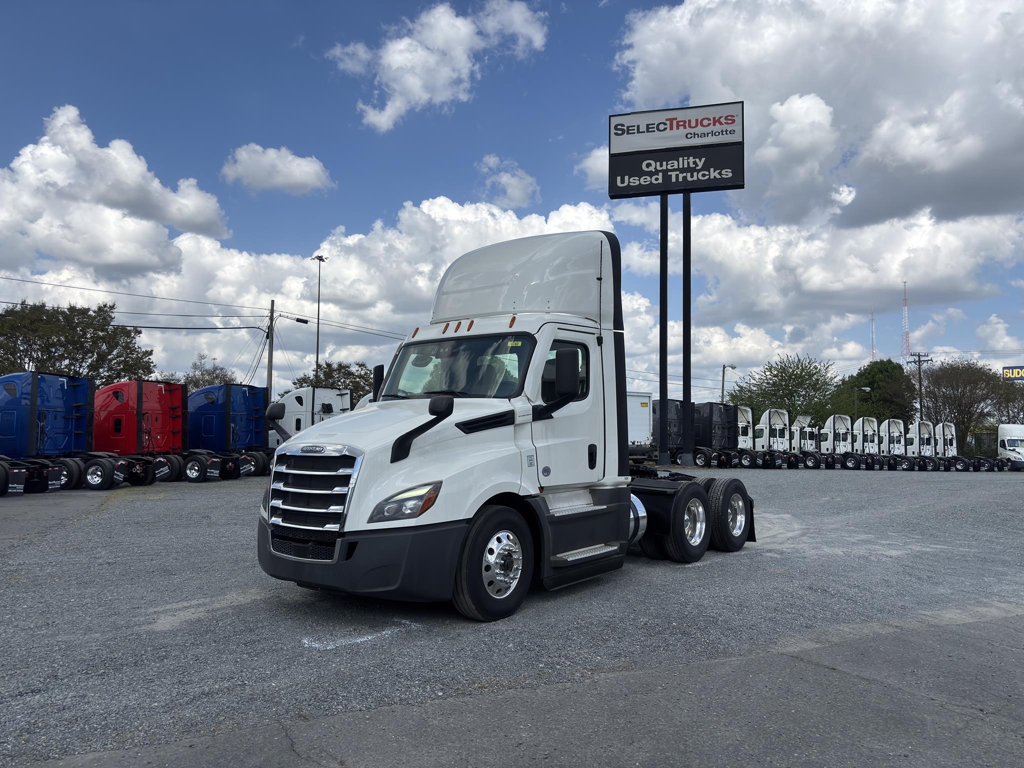2022 Freightliner Cascadia in Charlotte, NC