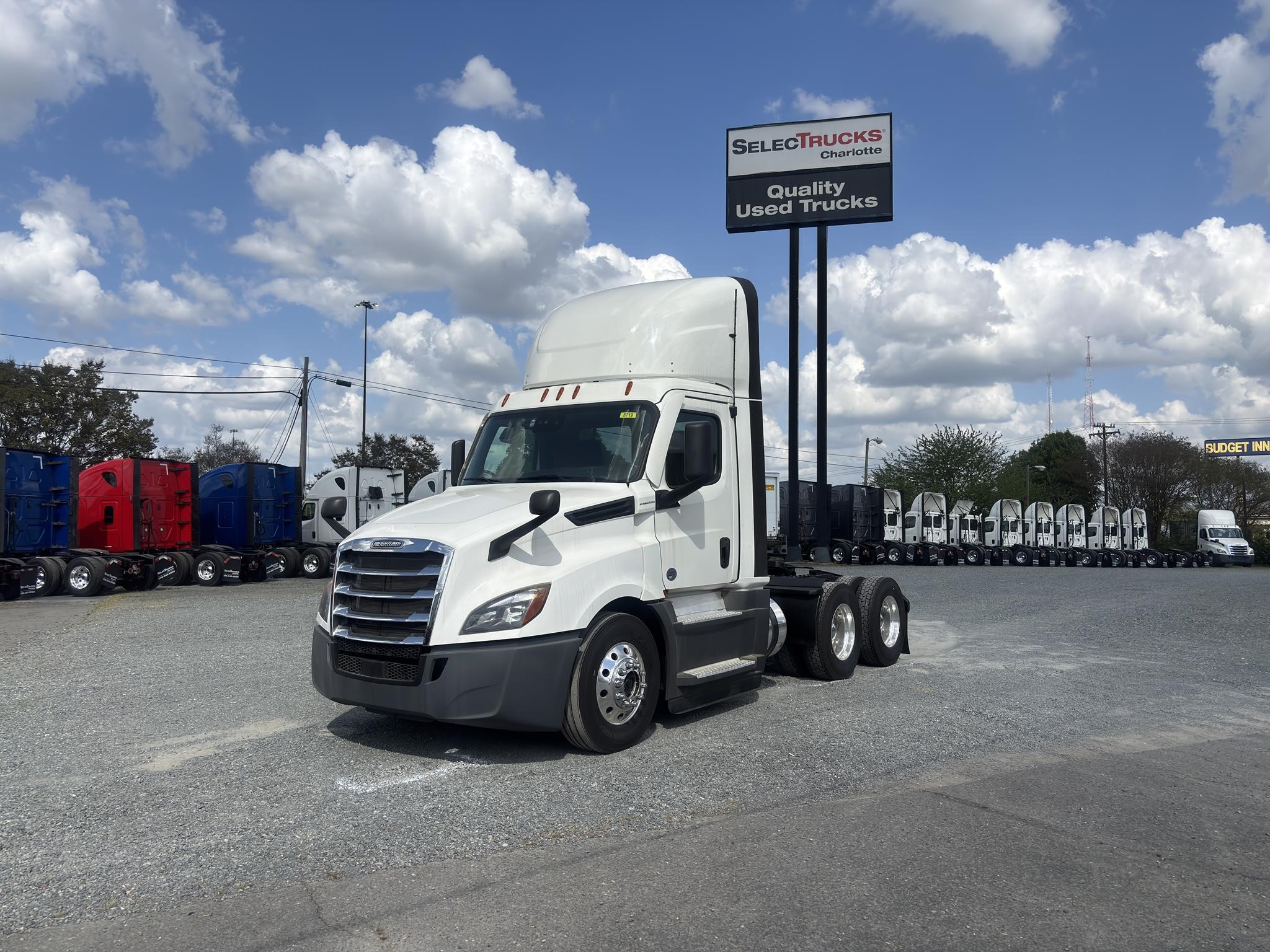 2020 Freightliner Cascadia in Charlotte, NC