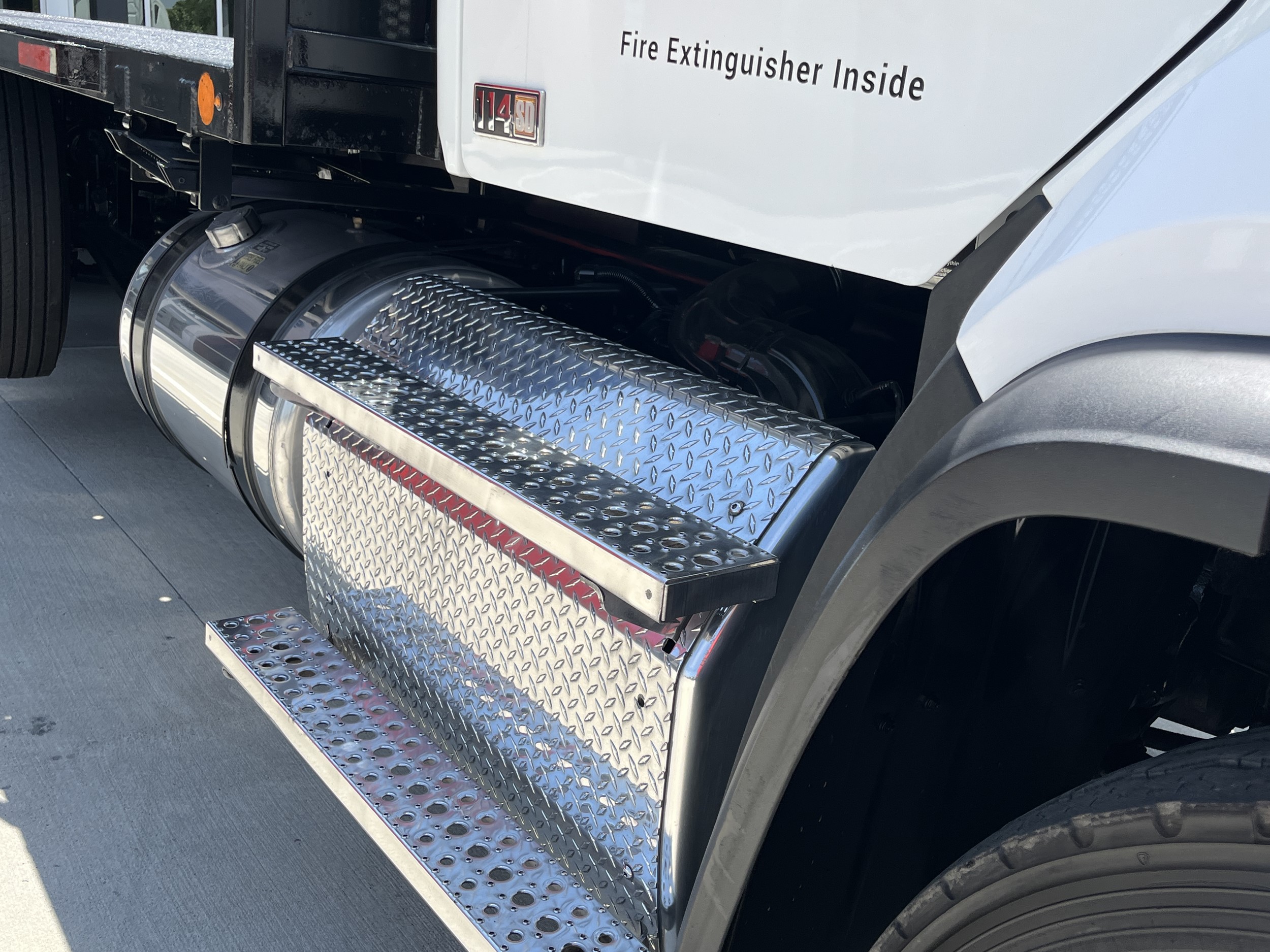2019 Freightliner 114SD — photo 8