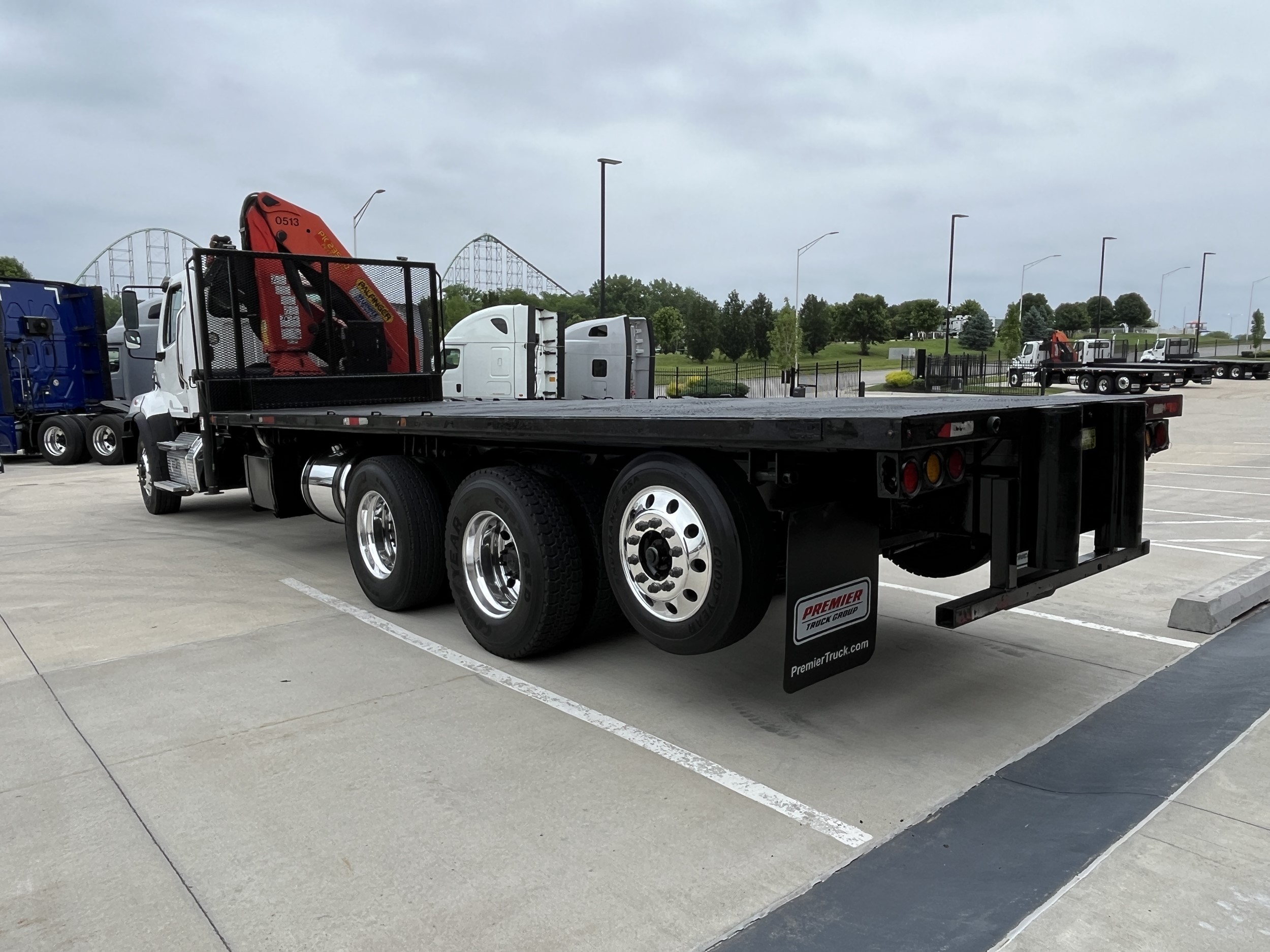 2018 Freightliner 114SD — photo 3