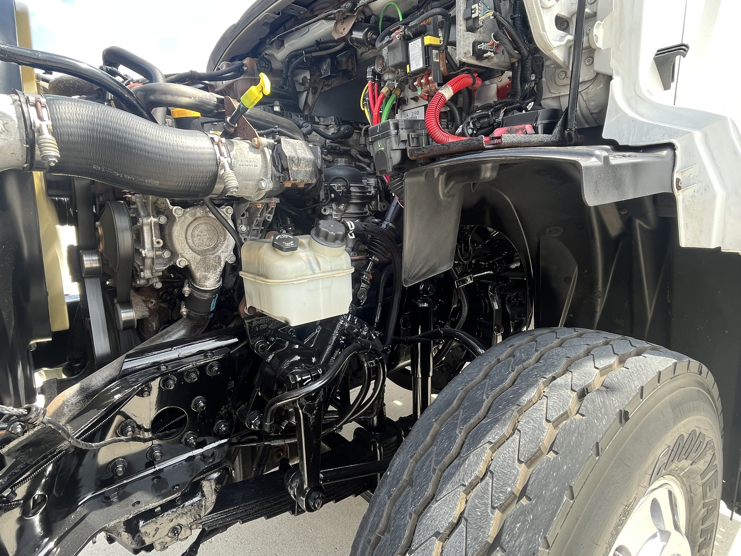 2017 Freightliner 114SD — photo 3