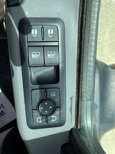 2022 International LT625 LT photo 4