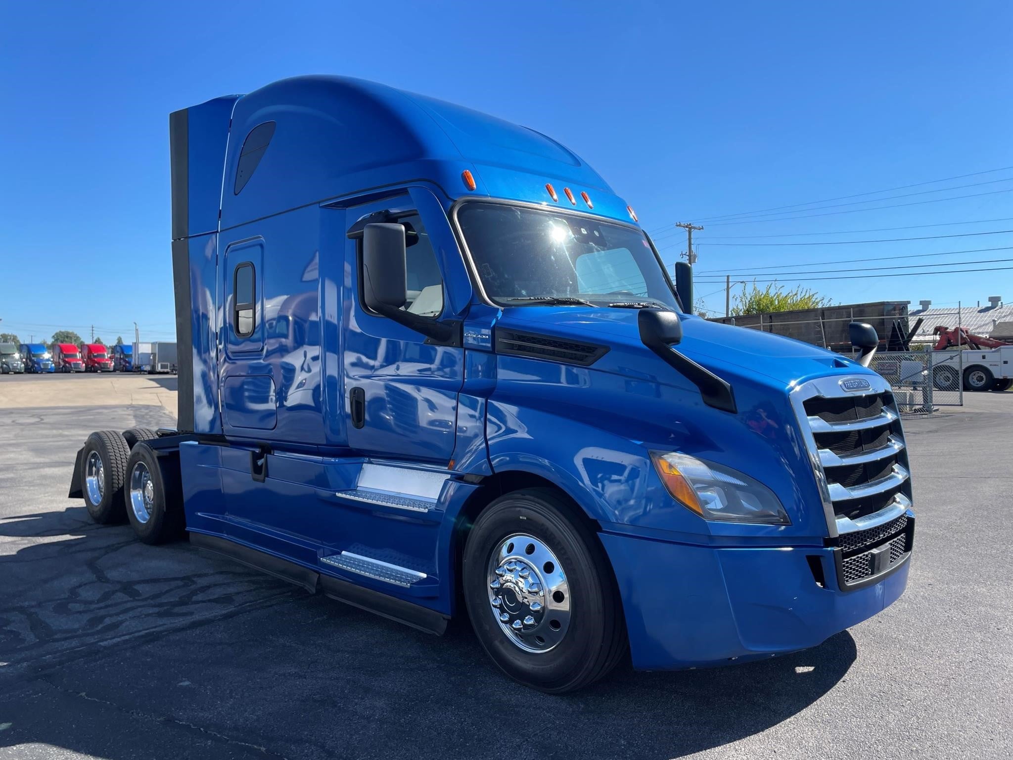 2021 Freightliner Cascadia in Louisville, KY — photo 4