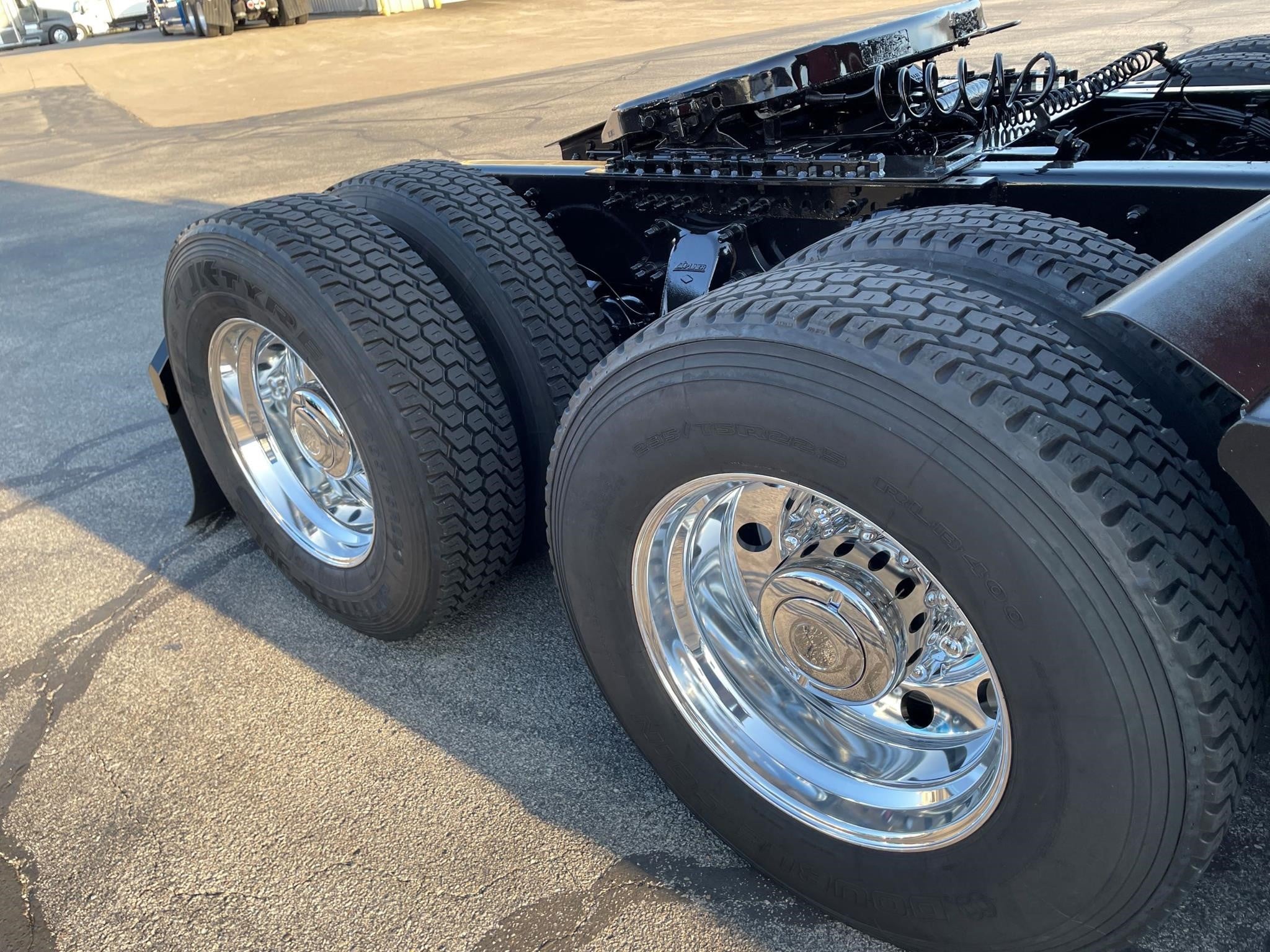 2021 Freightliner Cascadia in Louisville, KY — photo 5