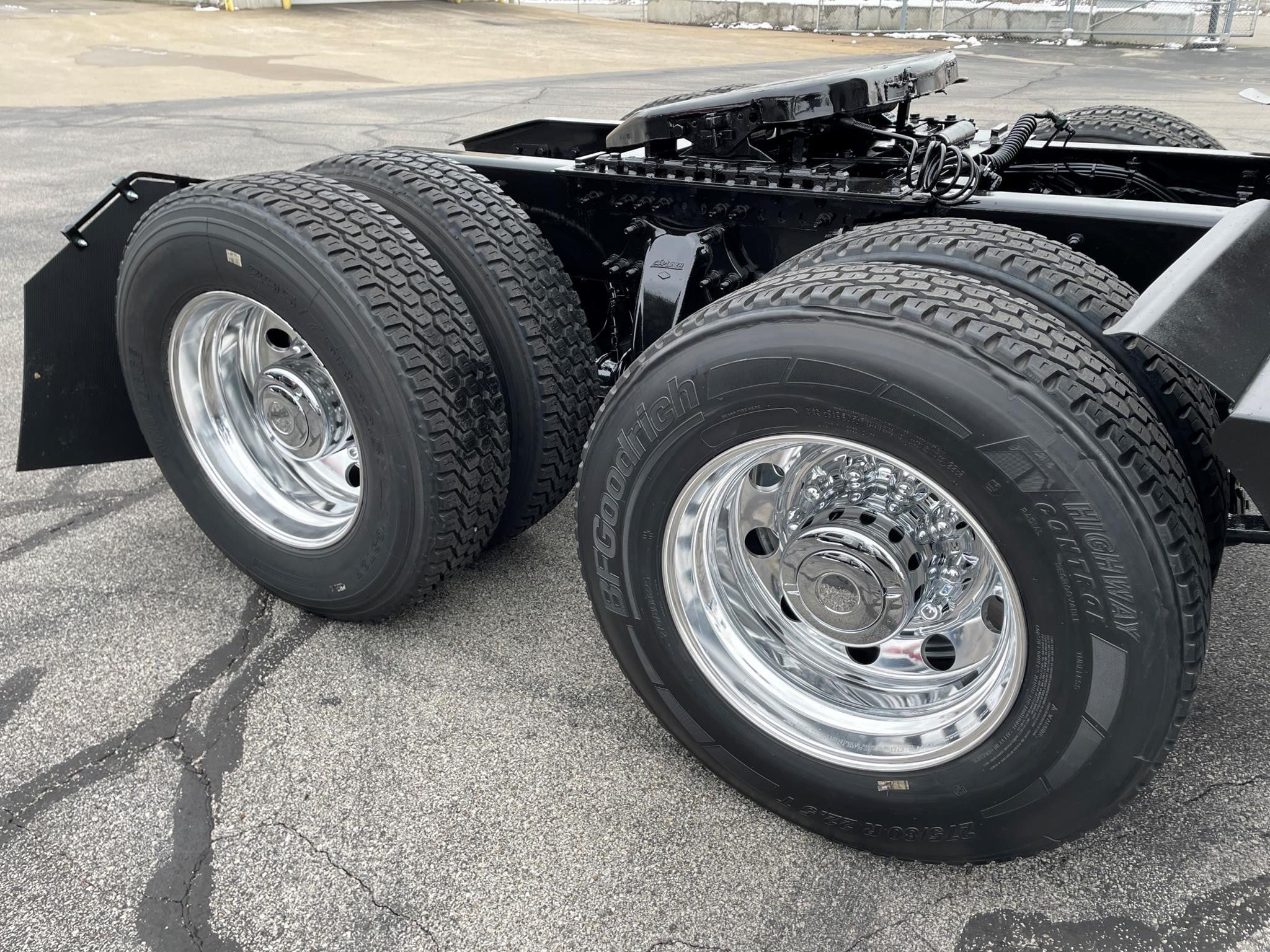 2021 Freightliner Cascadia in Louisville, KY — photo 5