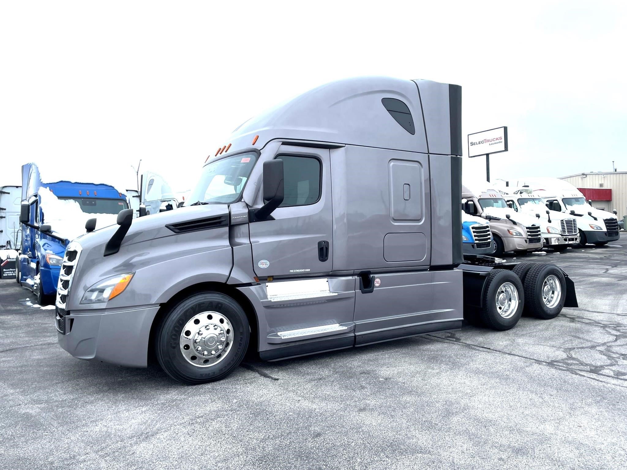 2021 Freightliner Cascadia in Louisville, KY