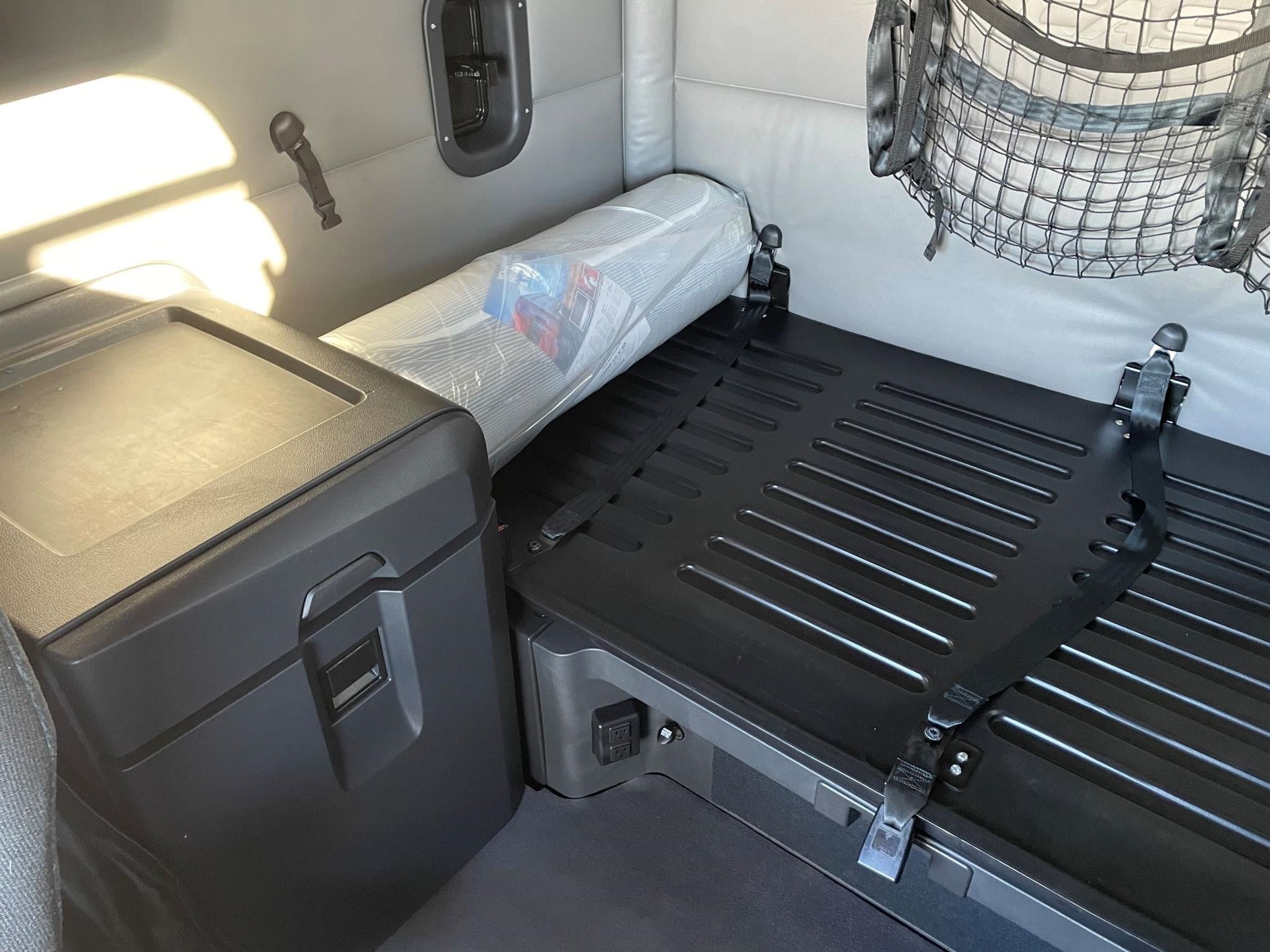 2022 Freightliner Cascadia in Louisville, KY — photo 7
