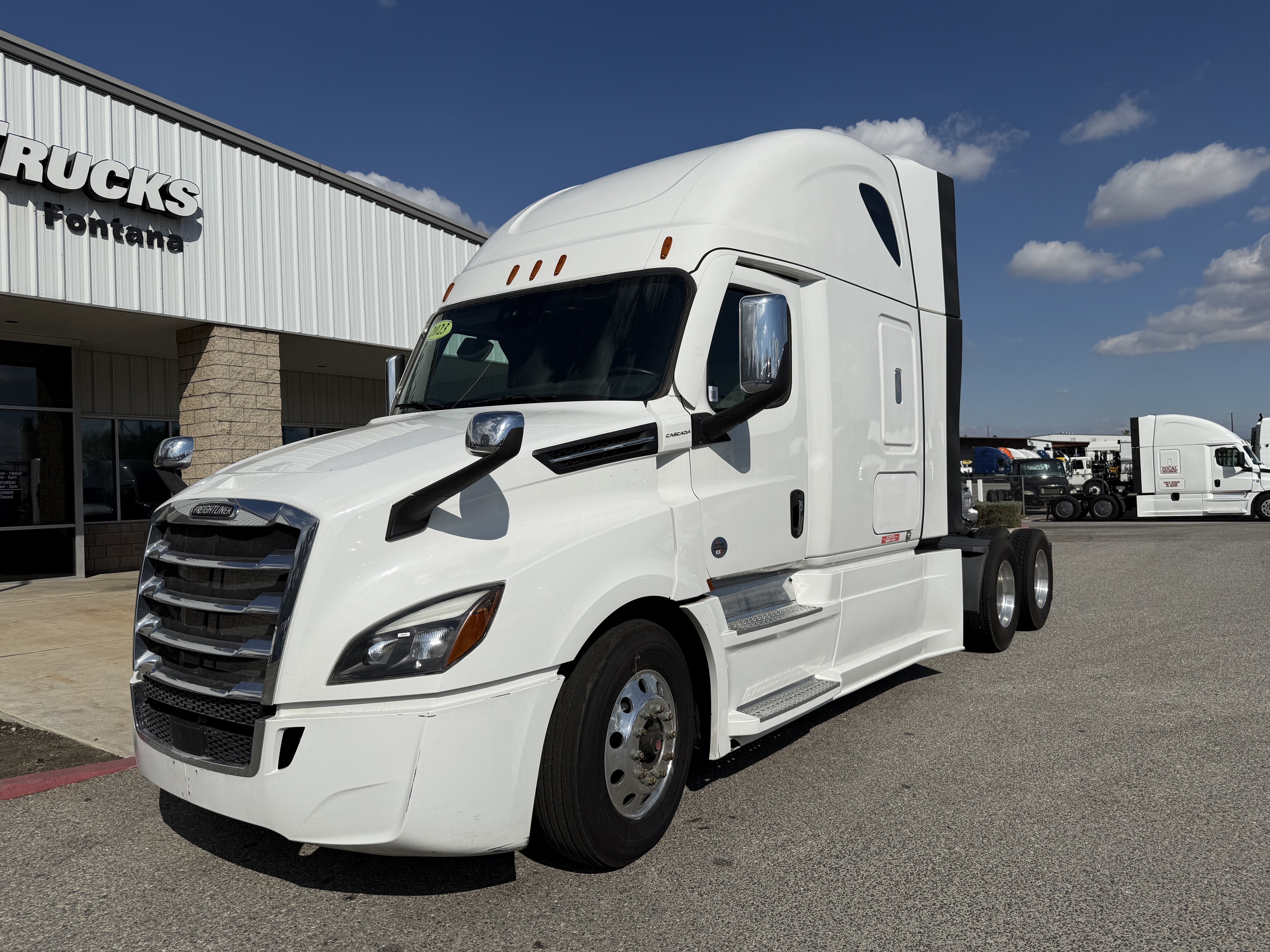 2023 Freightliner Cascadia in Fontana, CA