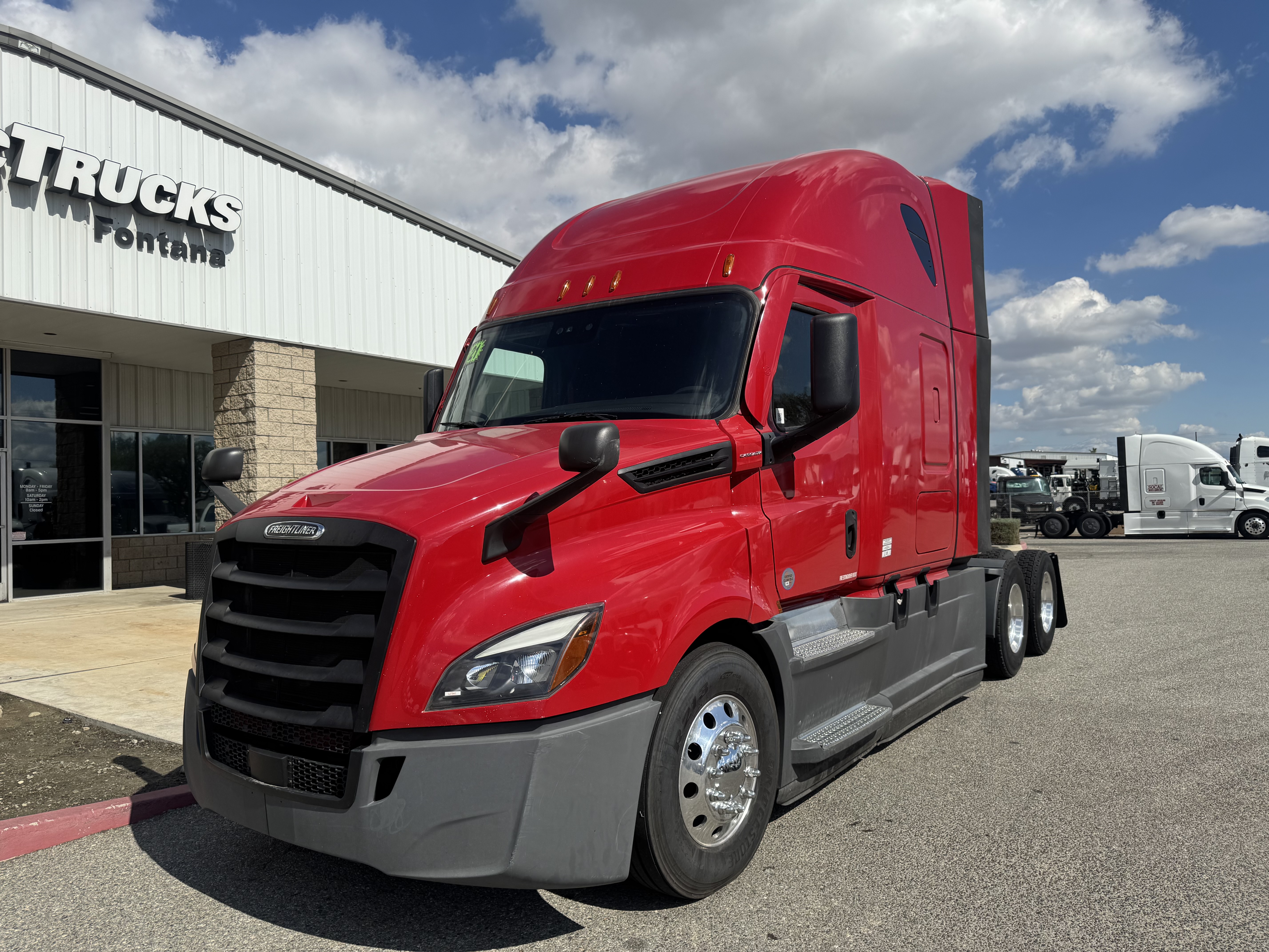 2021 Freightliner Cascadia in Fontana, CA
