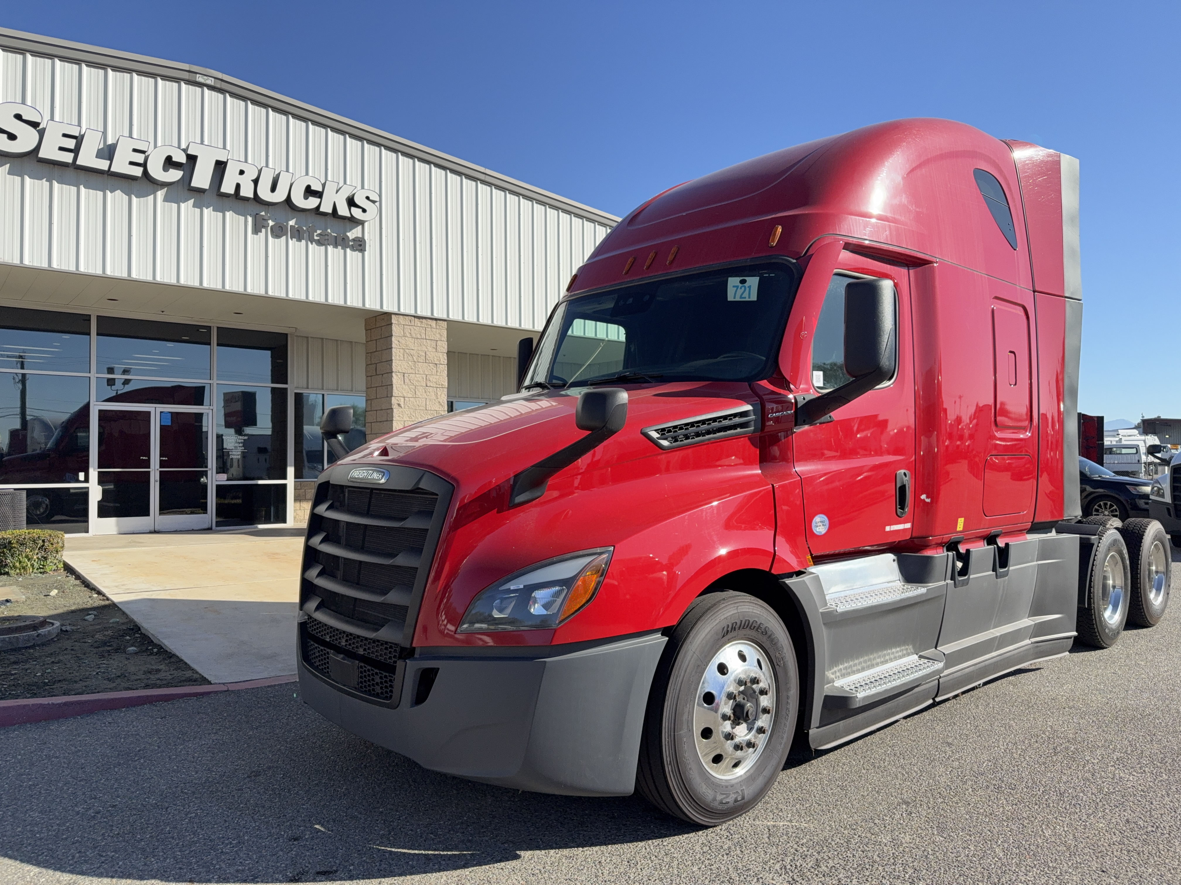 2021 Freightliner Cascadia in Fontana, CA