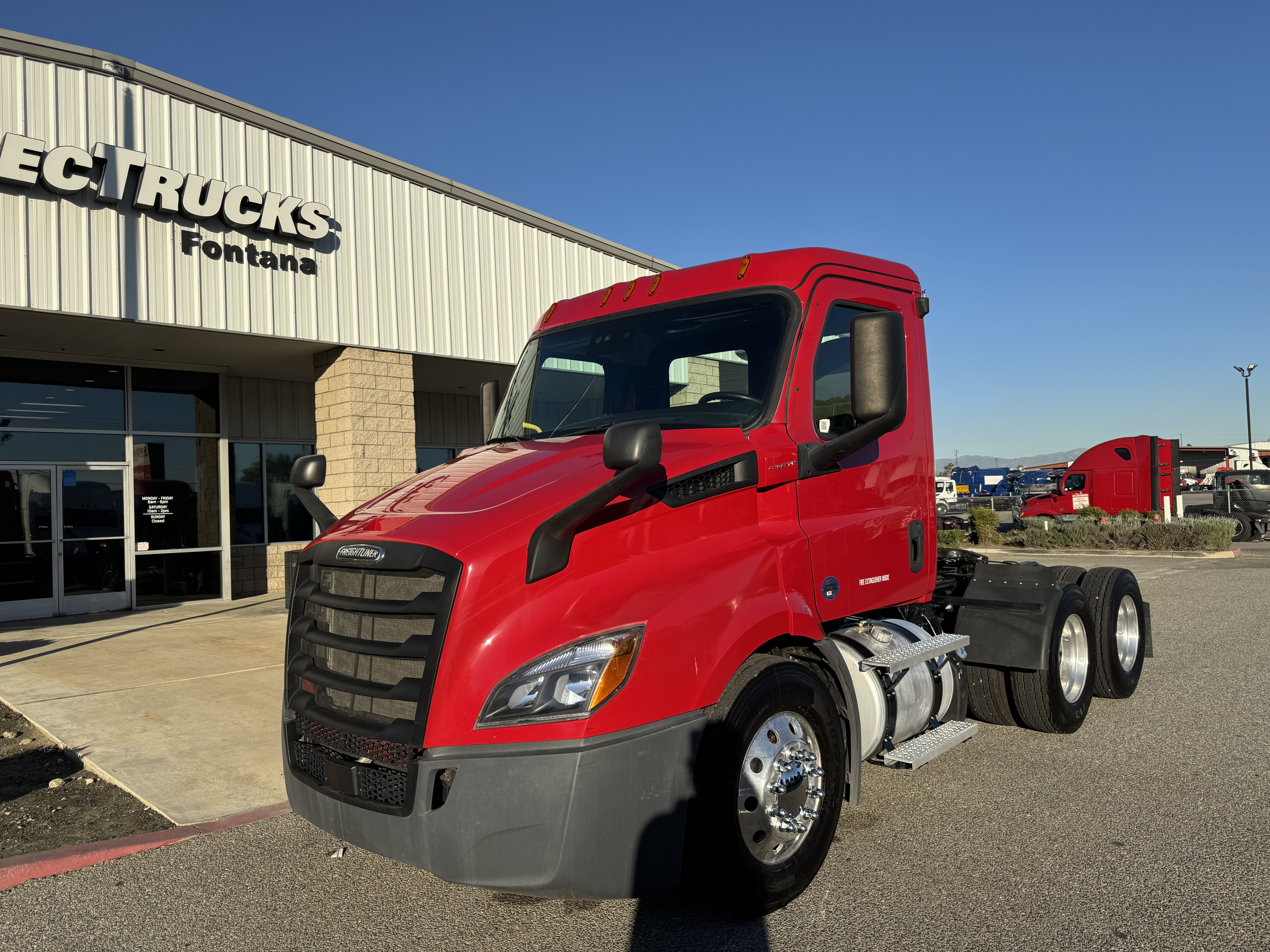 2021 Freightliner Cascadia in Fontana, CA
