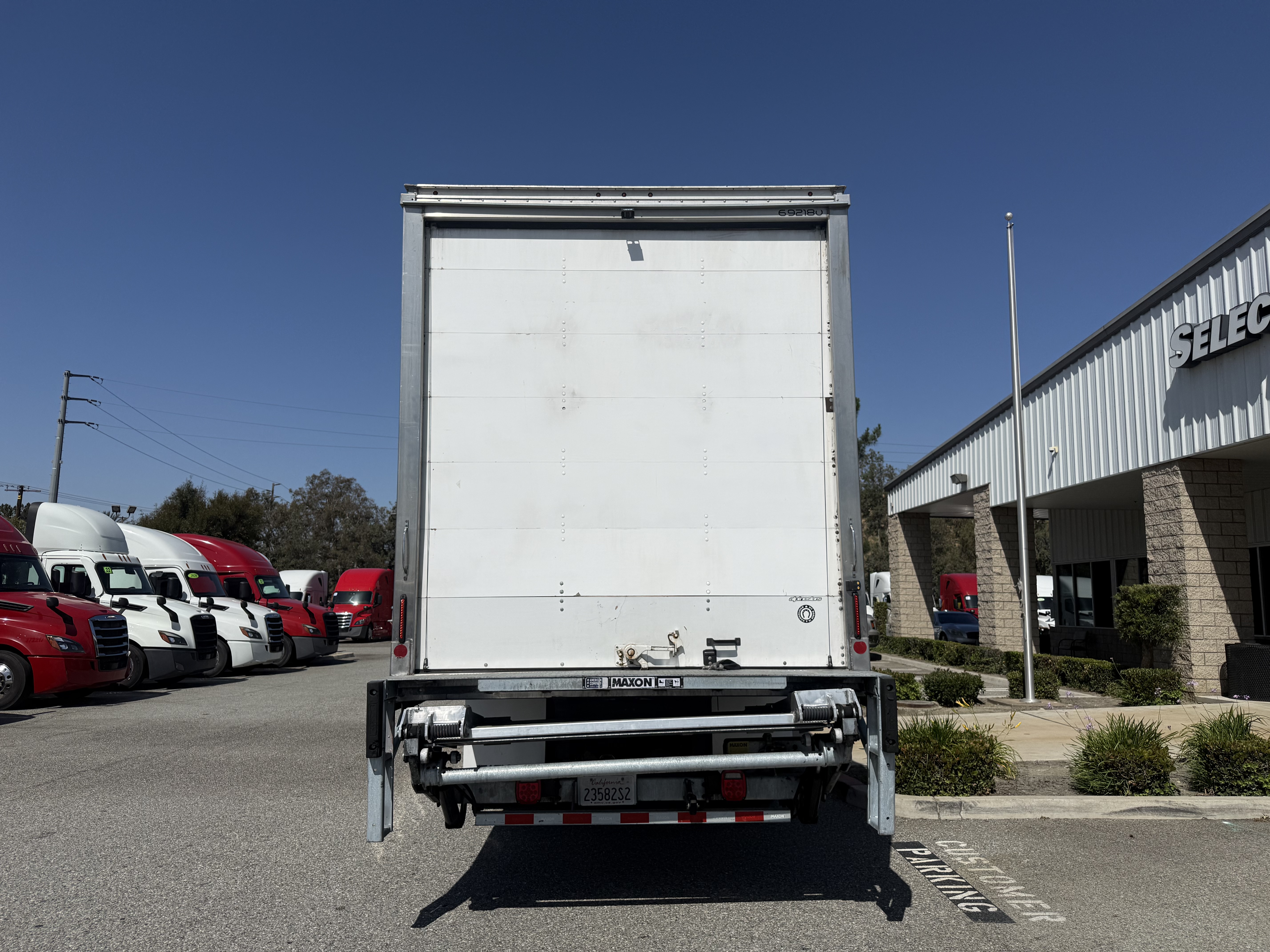 2019 Freightliner eM2 — photo 5