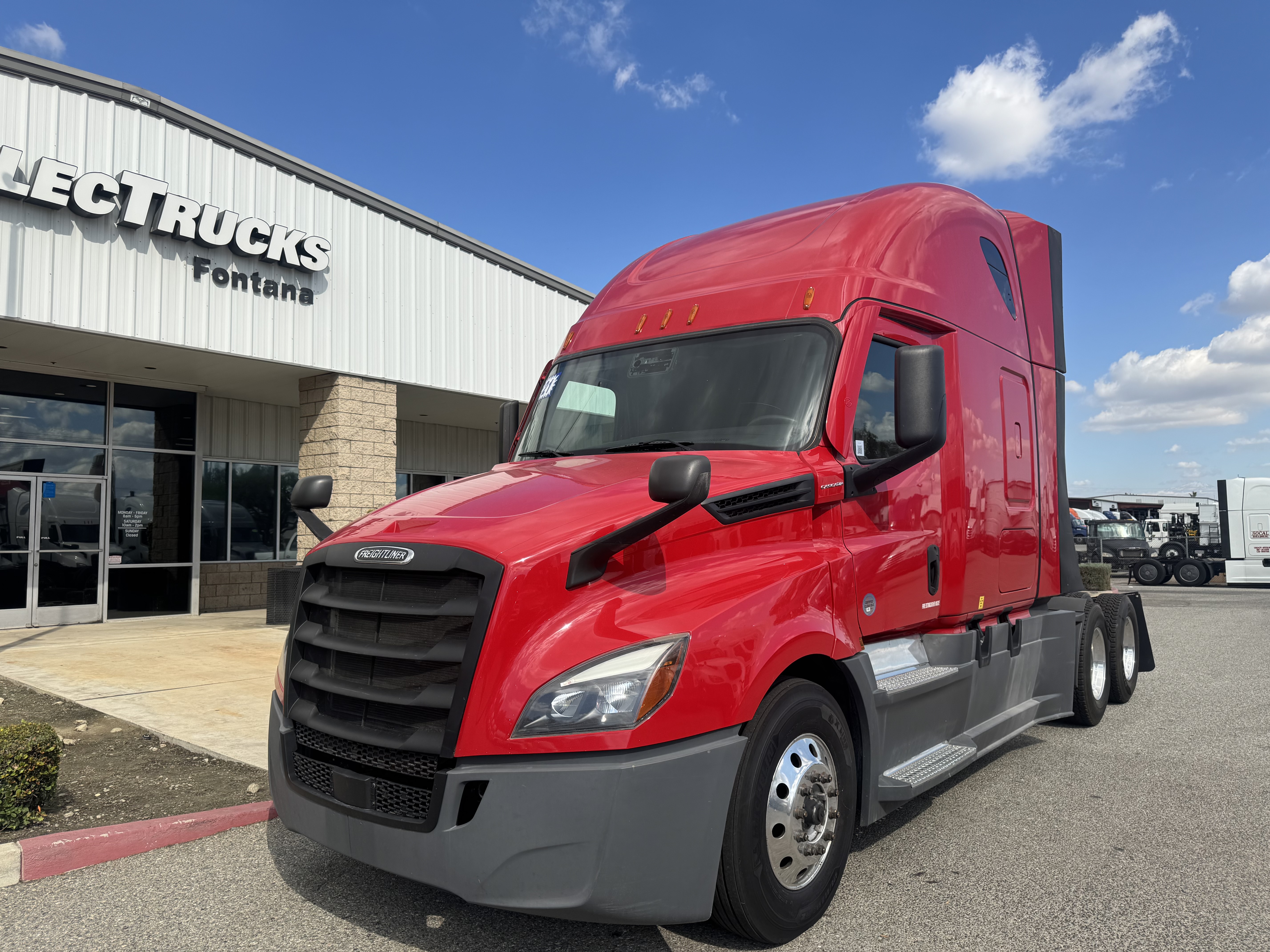 2021 Freightliner Cascadia in Fontana, CA