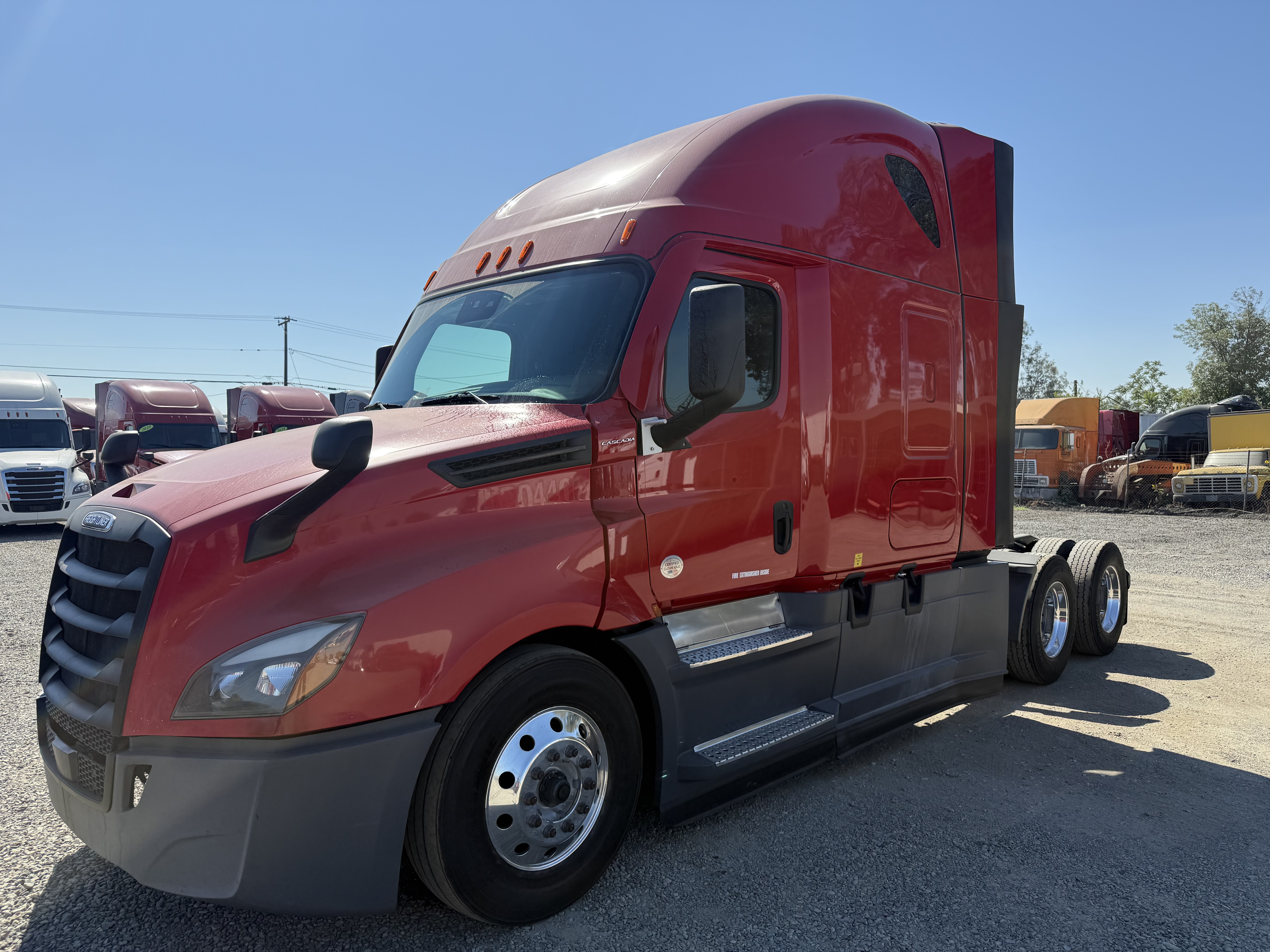 2020 Freightliner Cascadia in Fontana, CA