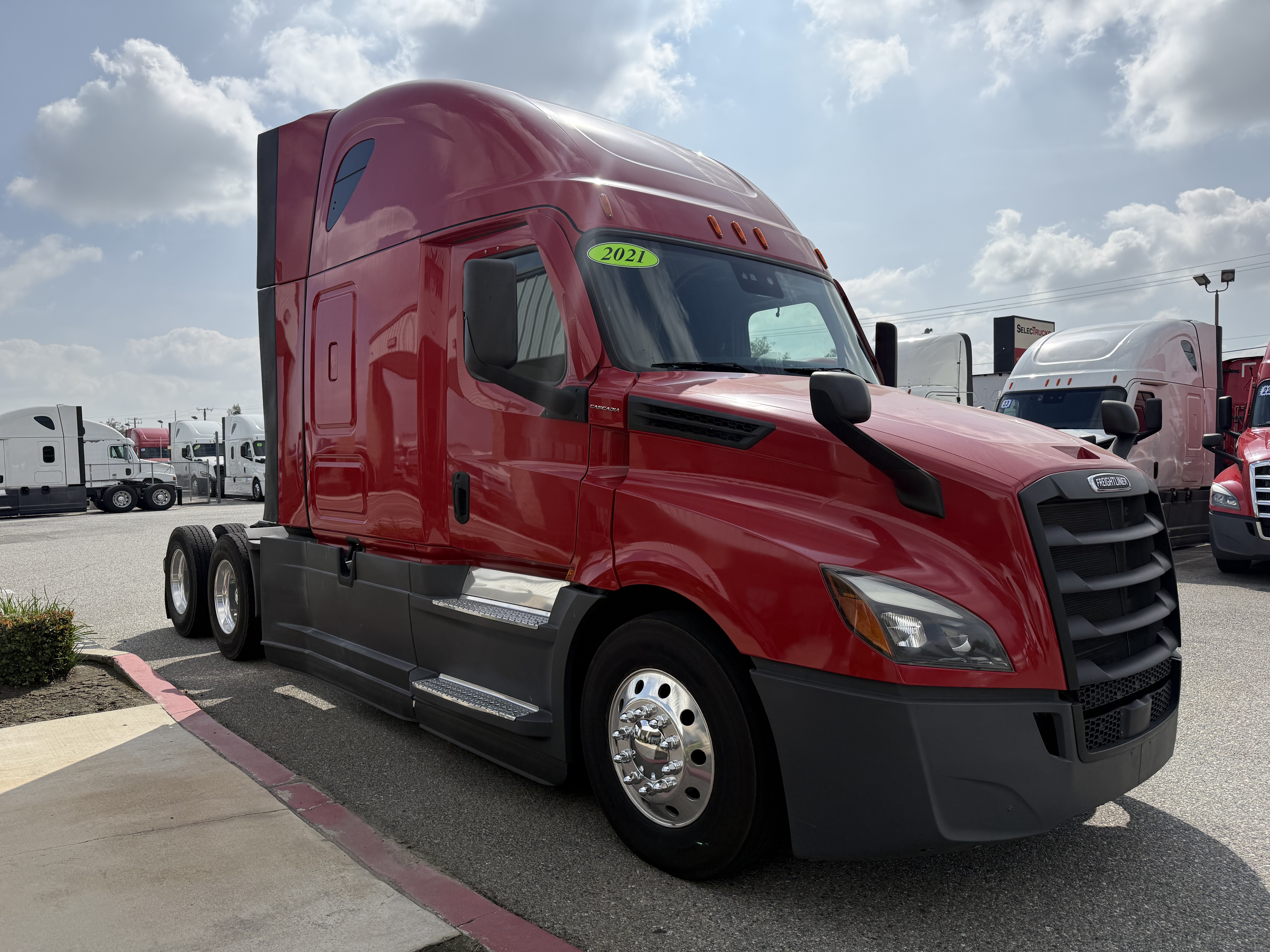 2021 Freightliner Cascadia in Fontana, CA — photo 3