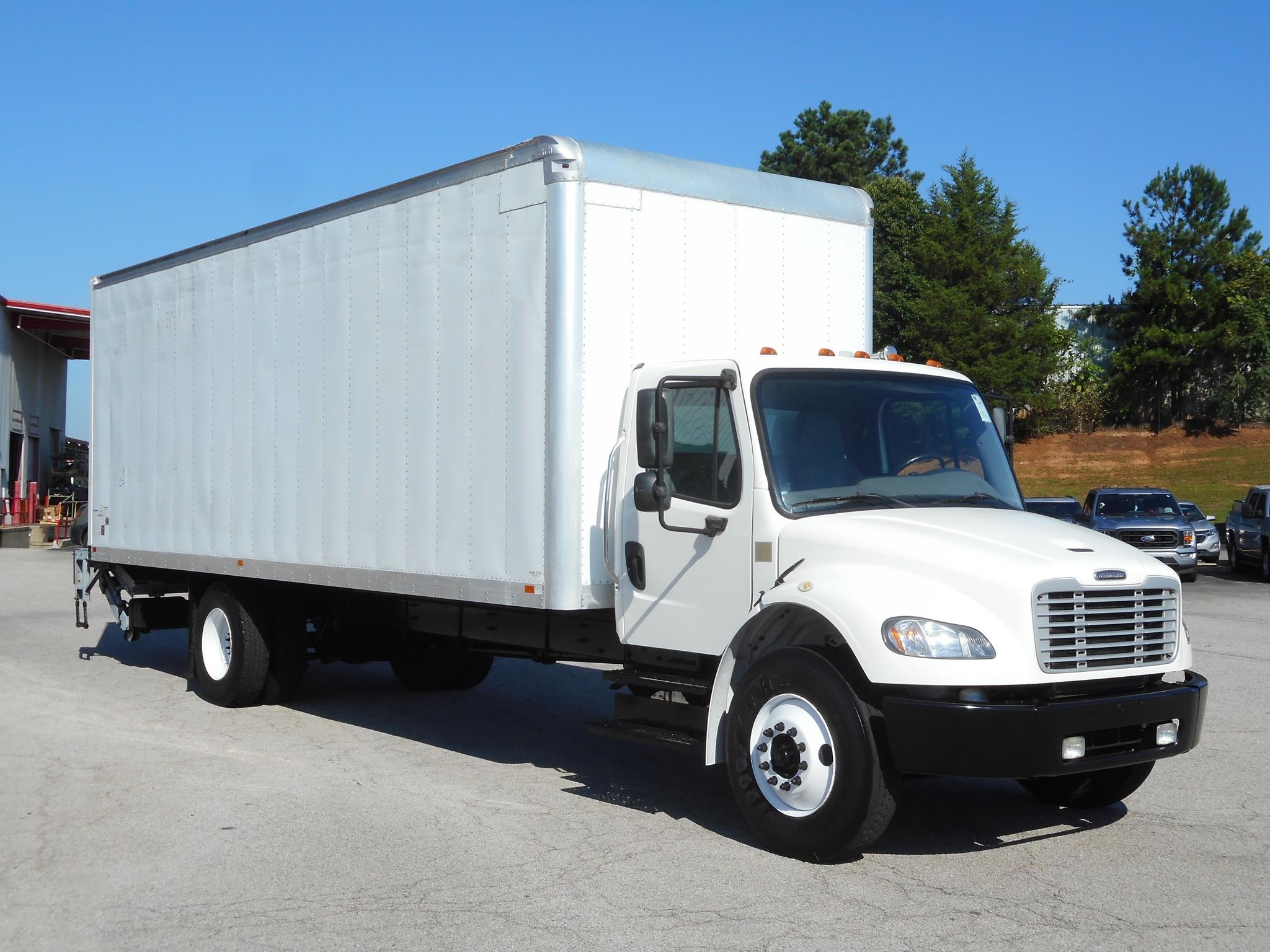 2019 Freightliner eM2 — photo 7