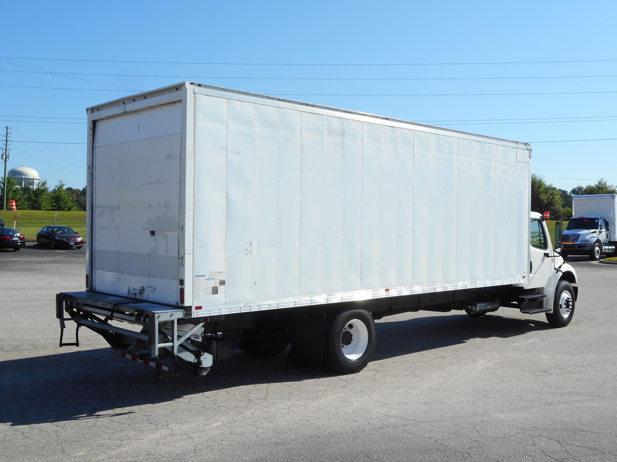 2019 Freightliner eM2 — photo 5