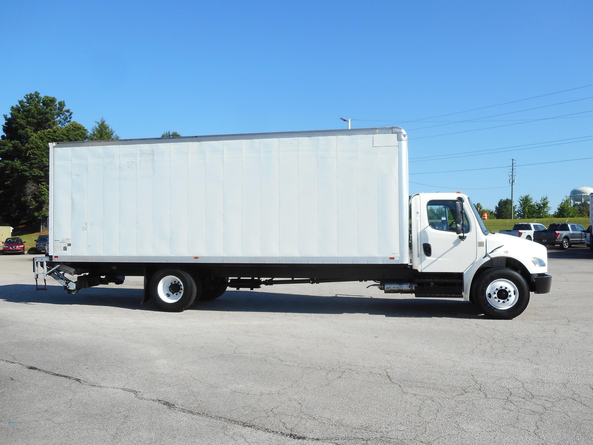 2019 Freightliner eM2 — photo 6