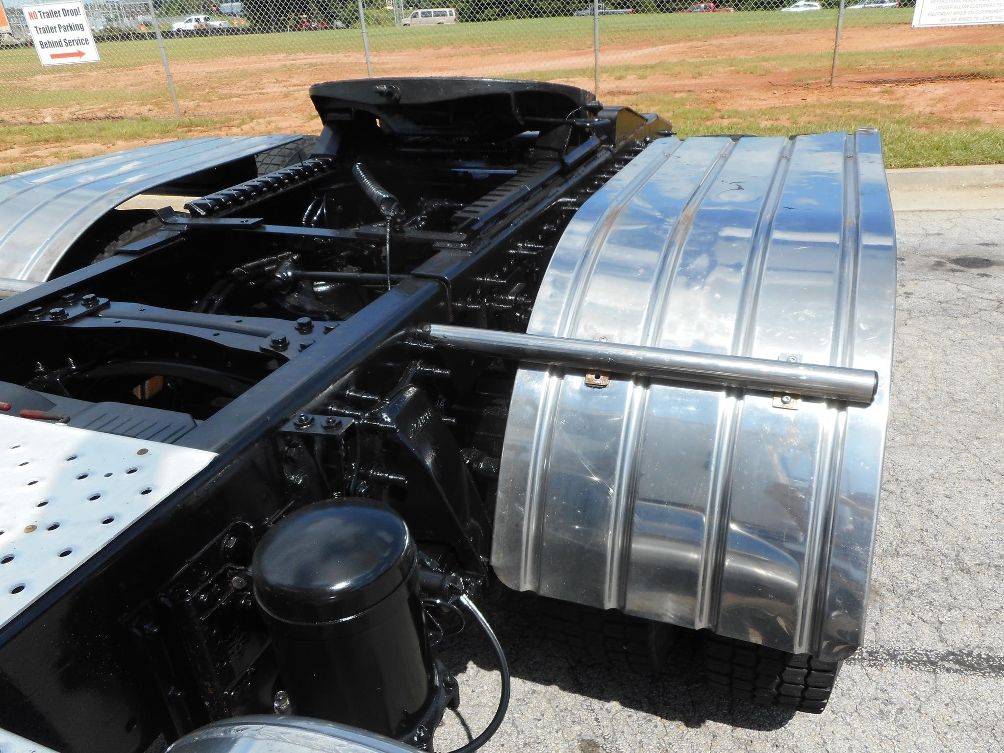 2019 Freightliner 122SD — photo 4