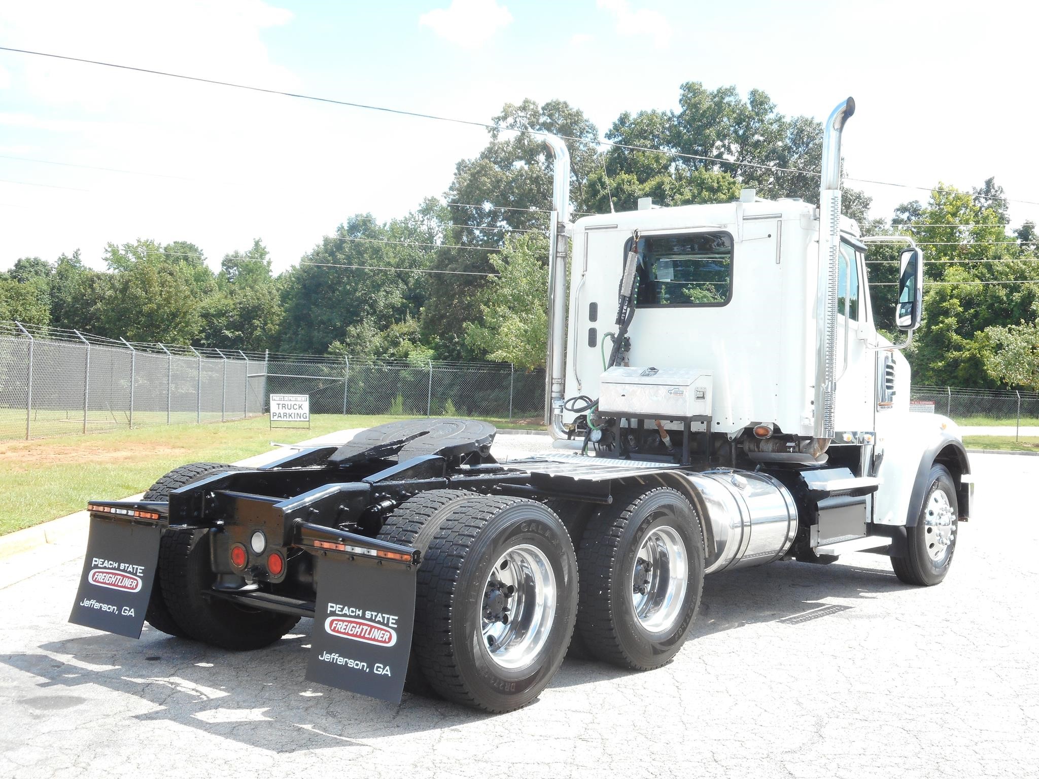 2019 Freightliner 122SD — photo 7