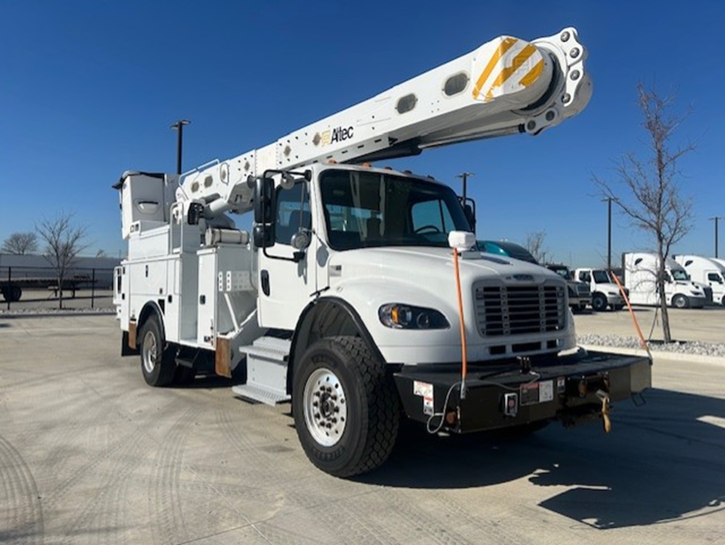 2020 Freightliner eM2 in Fort Worth, TX — photo 6