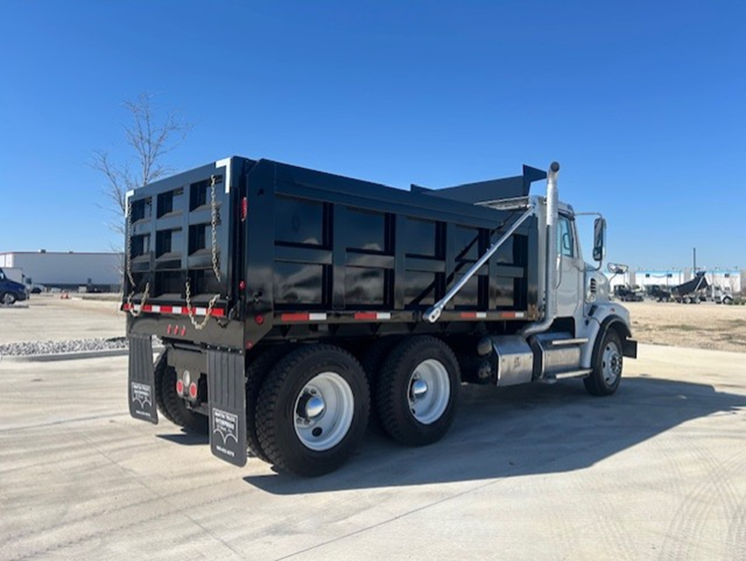 2021 Freightliner 122SD in Fort Worth, TX — photo 8