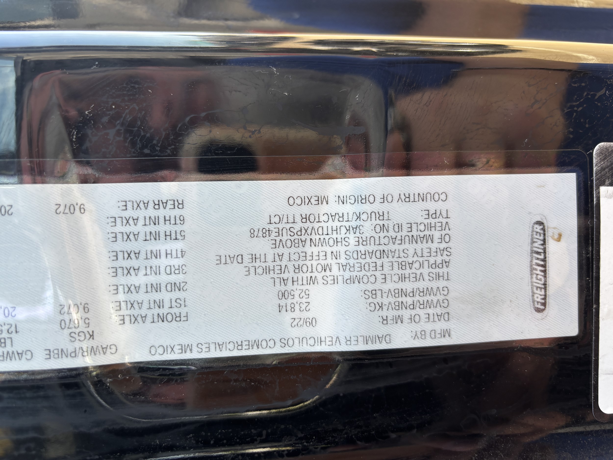 2023 Freightliner Cascadia — photo 3