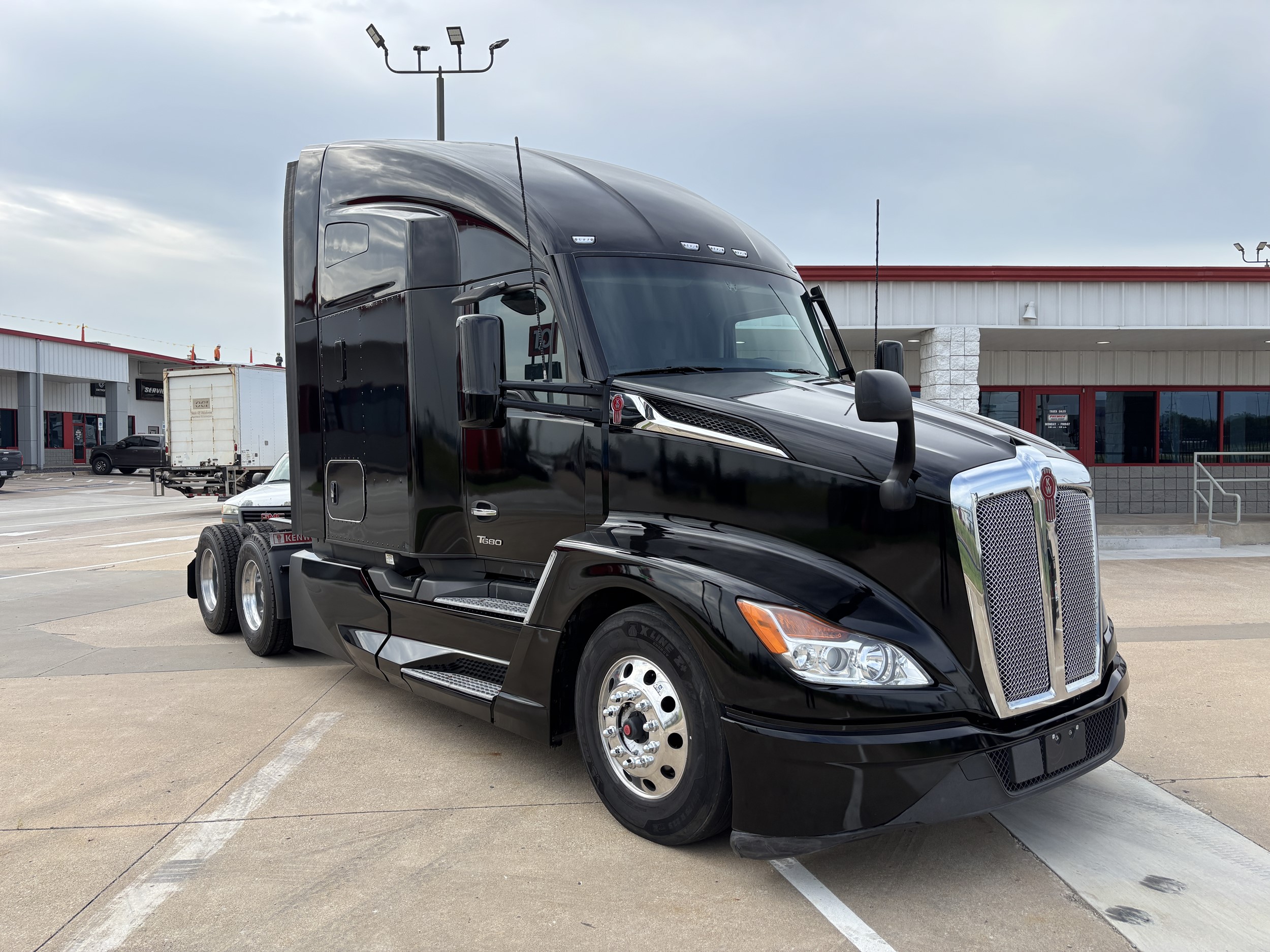 2023 Kenworth T680 — photo 5