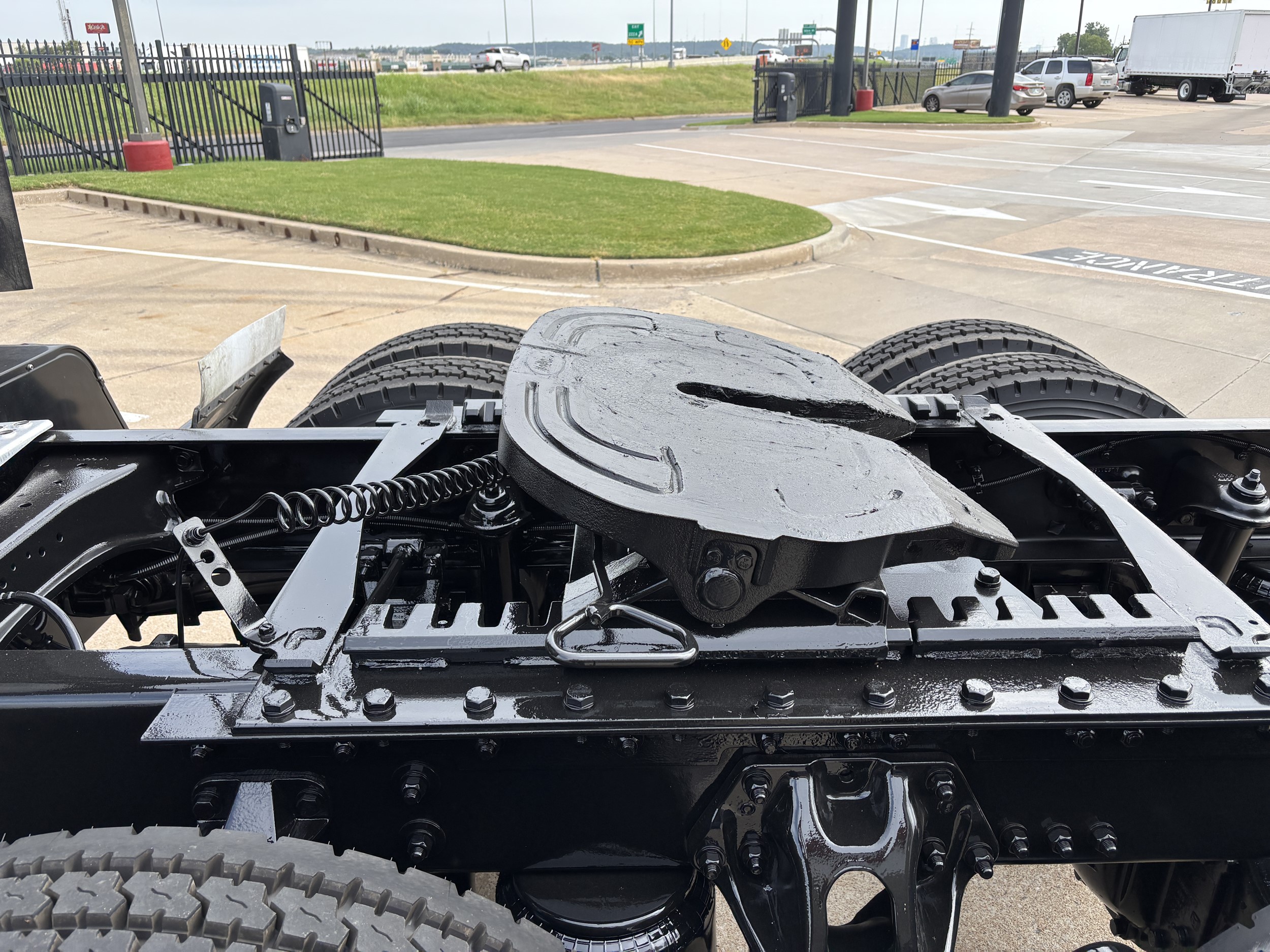 2023 Kenworth T680 — photo 8