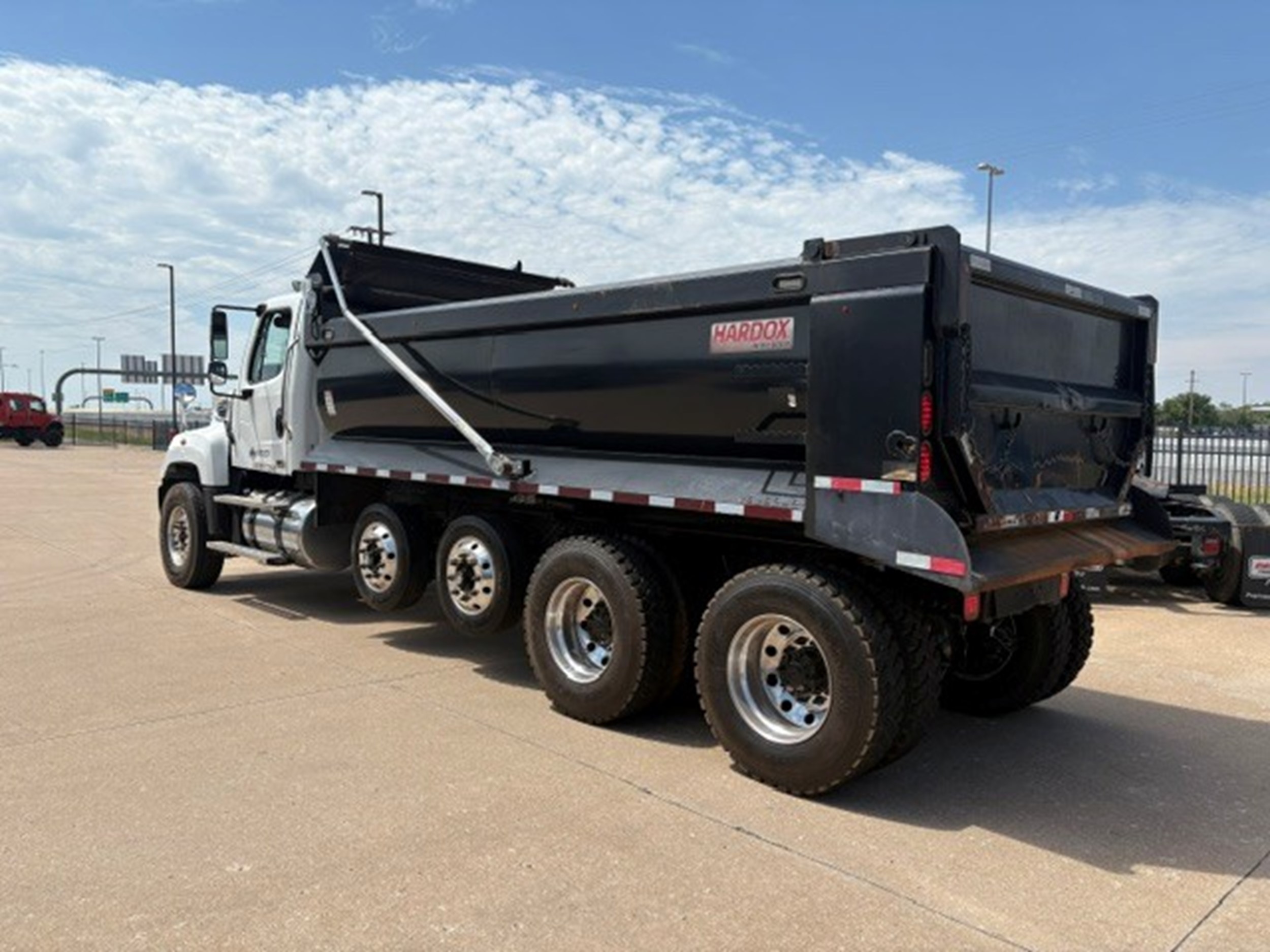 2020 Freightliner — photo 3