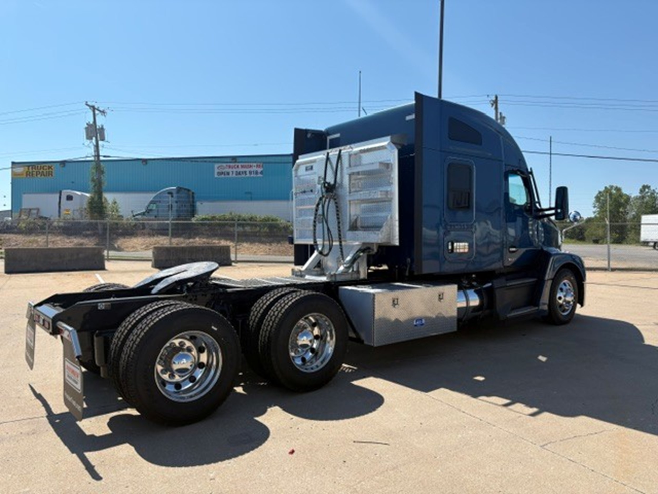 2023 Kenworth — photo 5