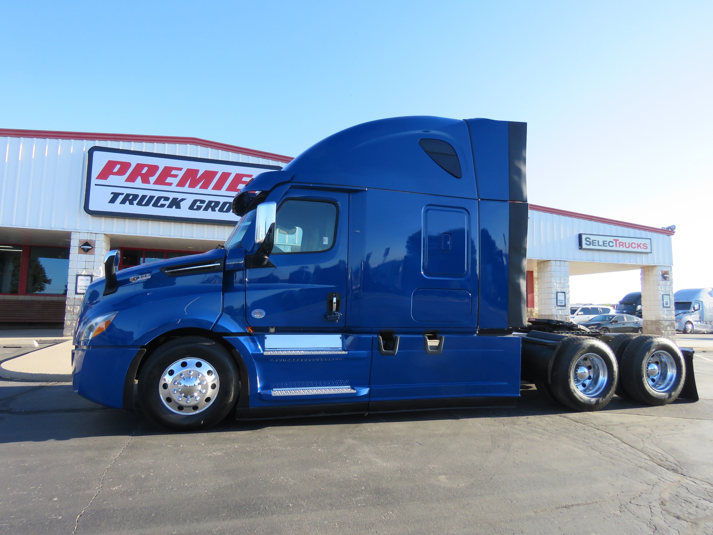 2024 Freightliner — photo 2