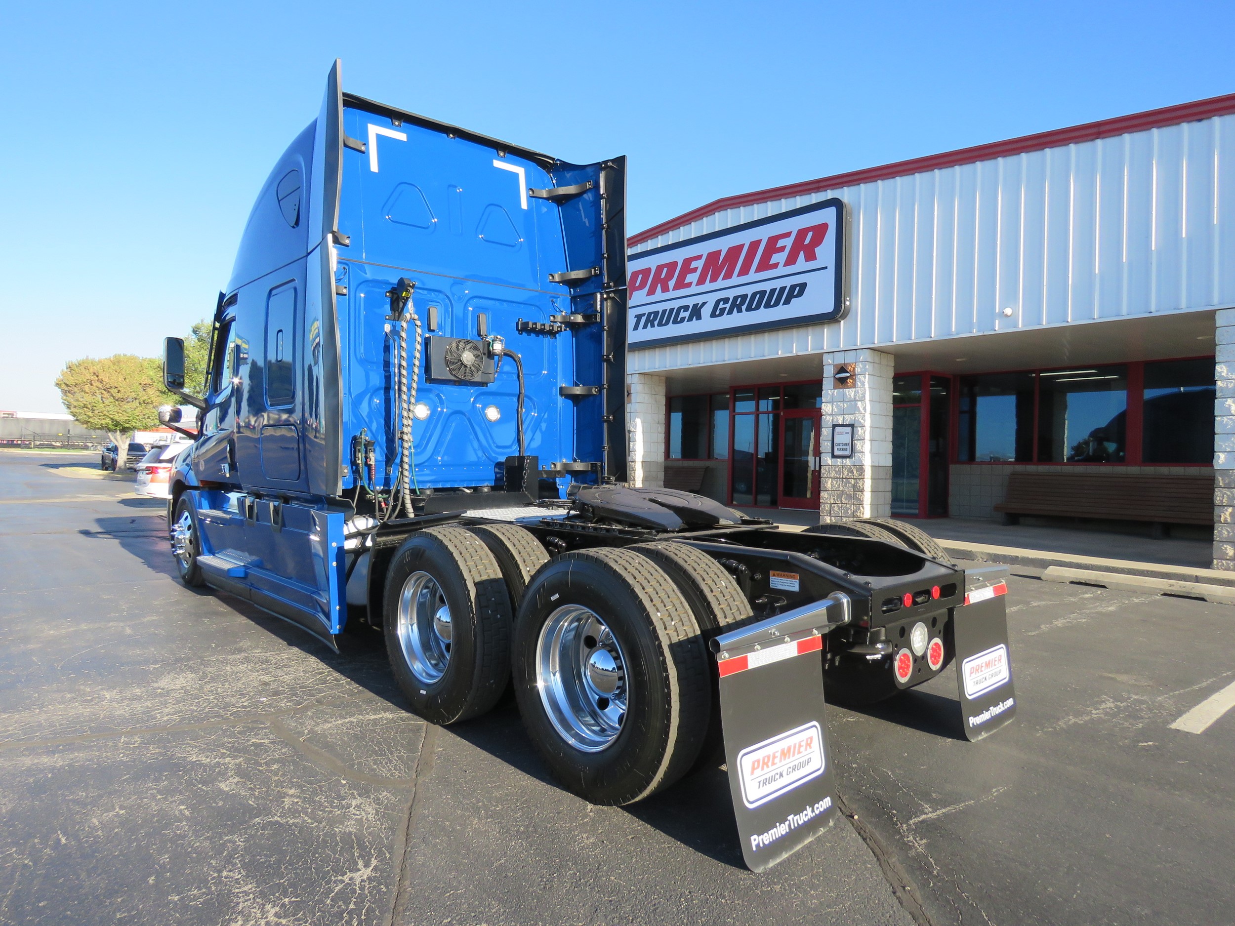 2024 Freightliner — photo 3