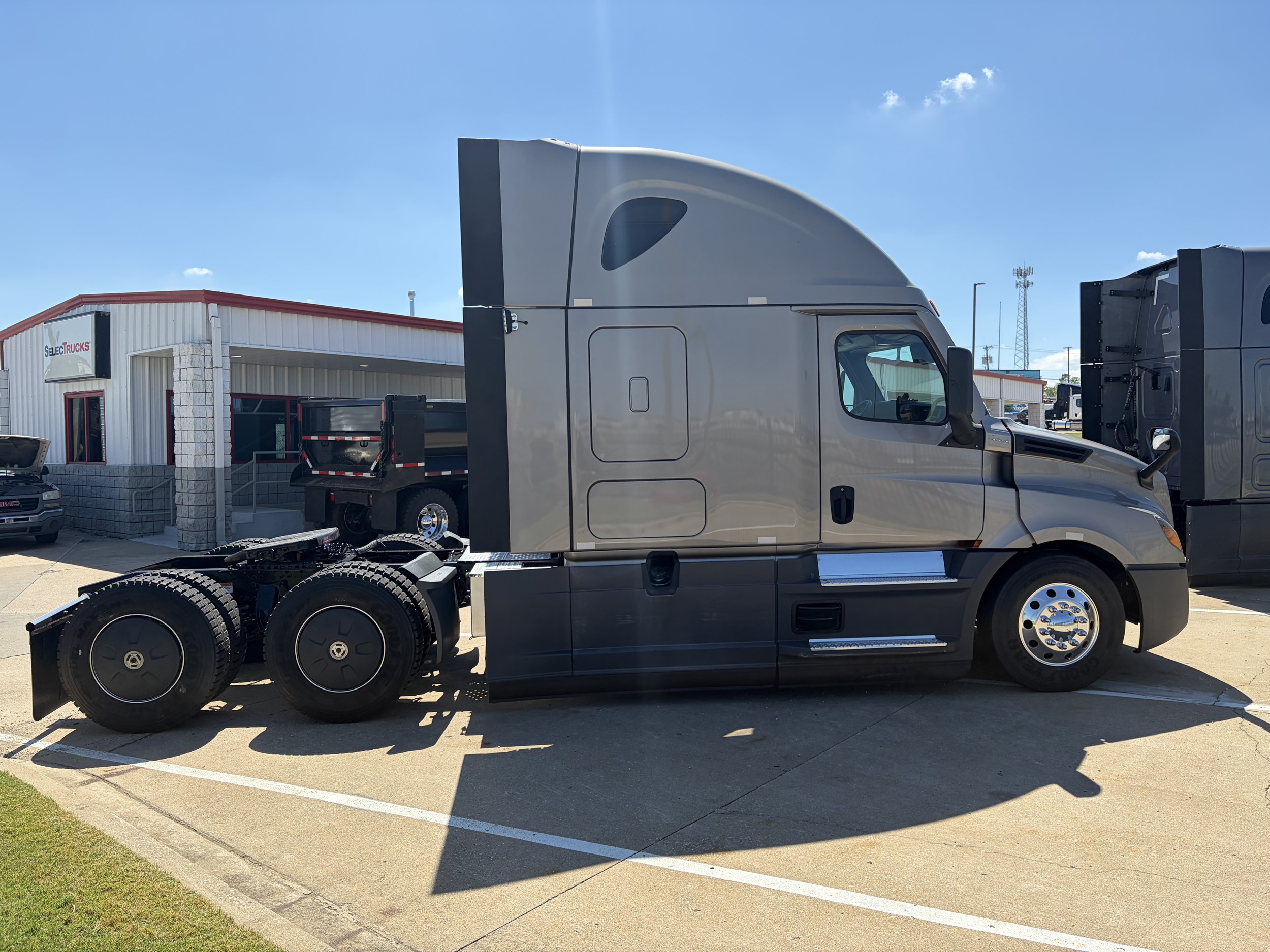 2024 Freightliner — photo 4