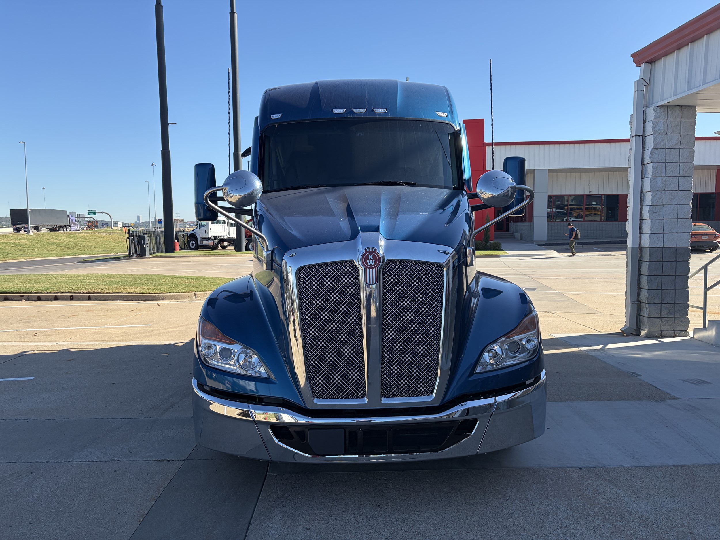 2023 Kenworth — photo 2