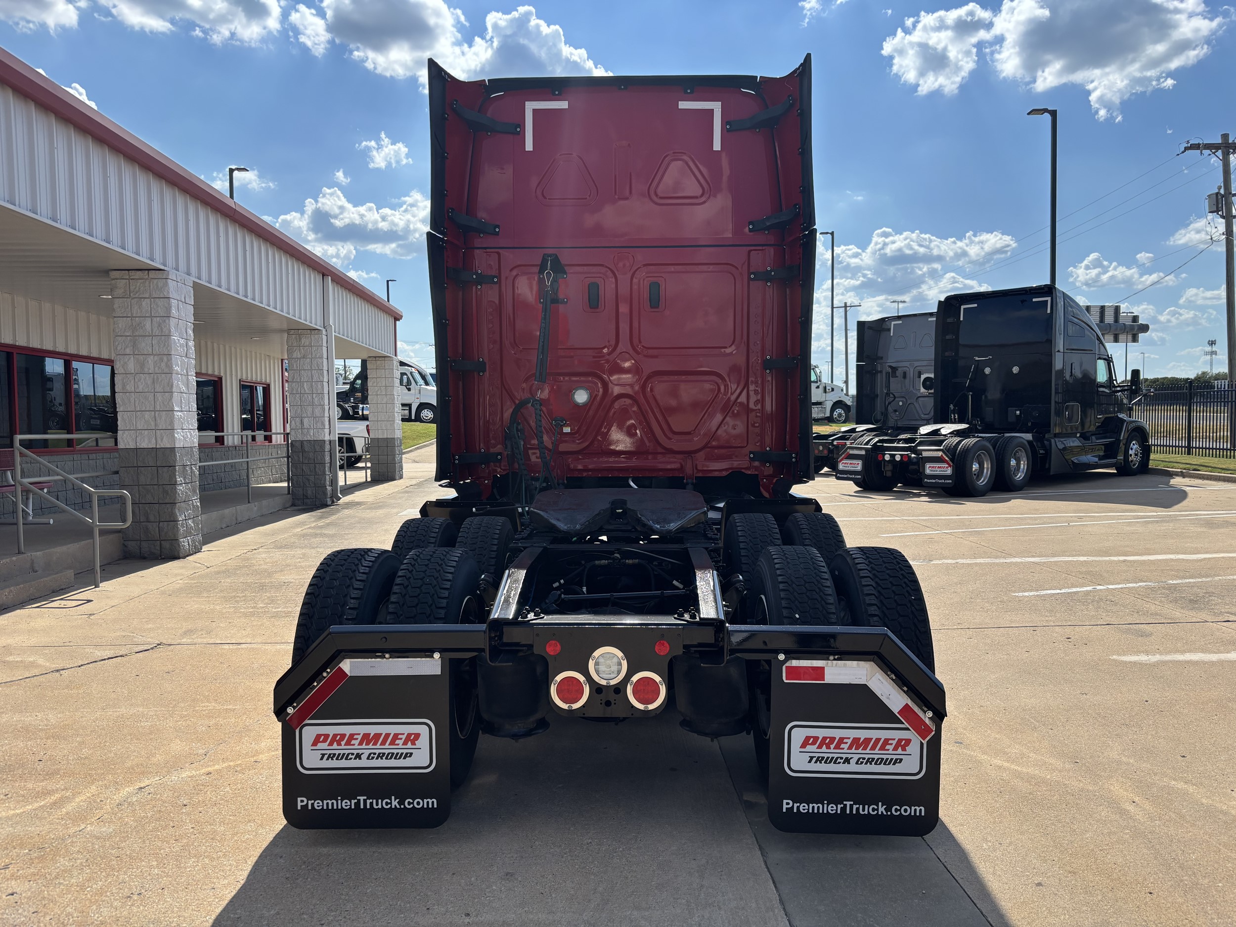 2023 Freightliner — photo 4