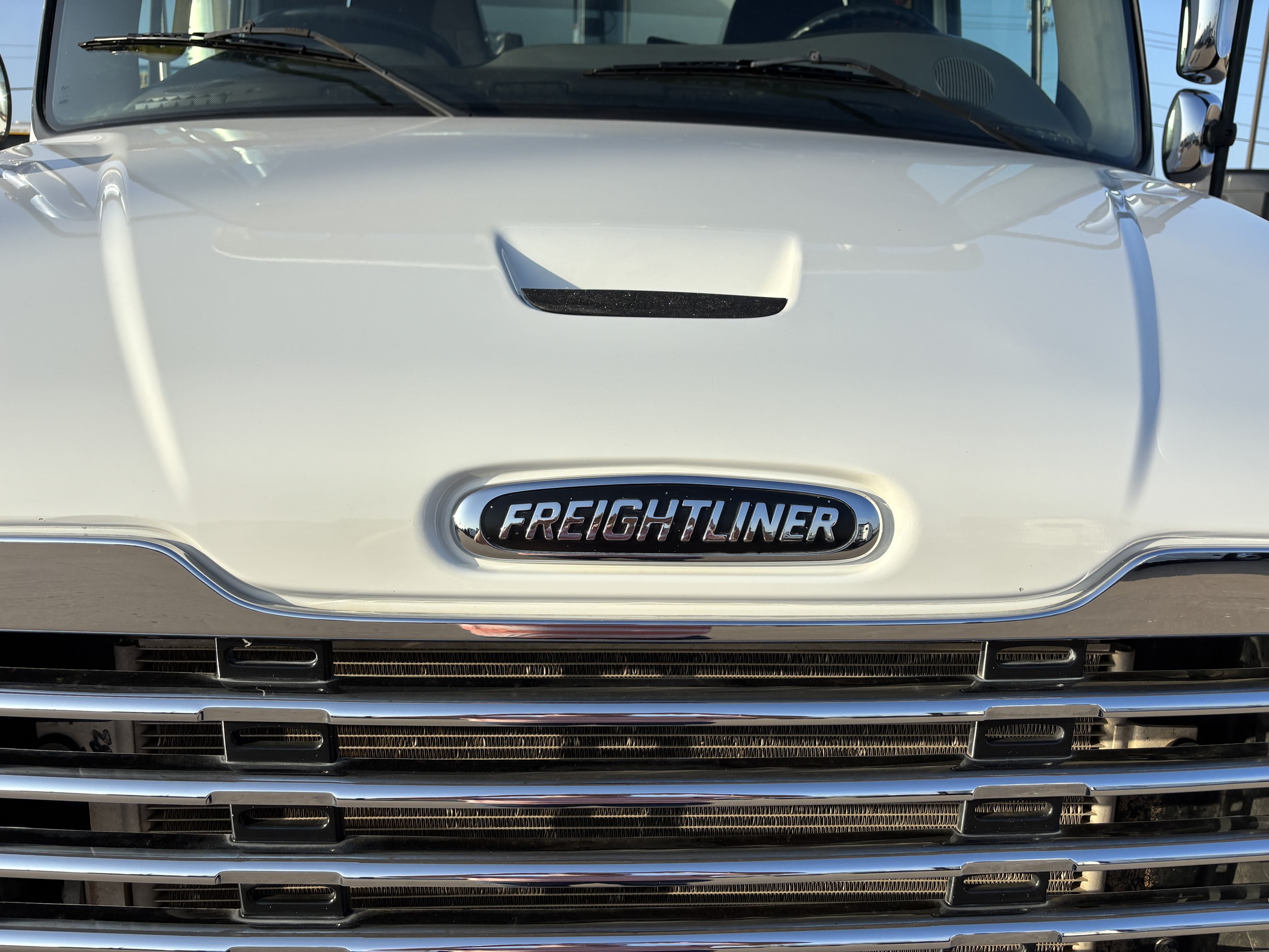2023 Freightliner — photo 3