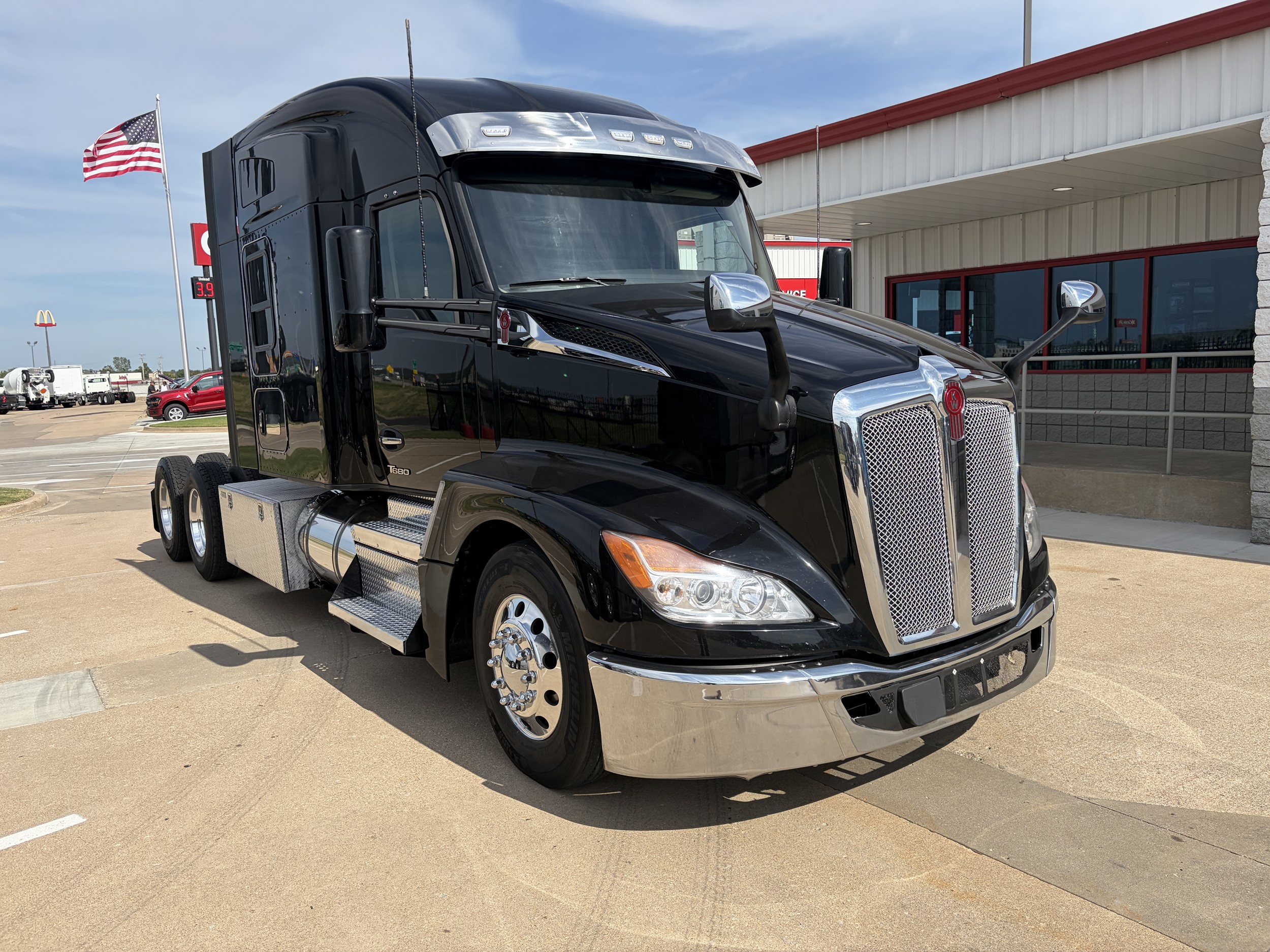2023 Kenworth — photo 3
