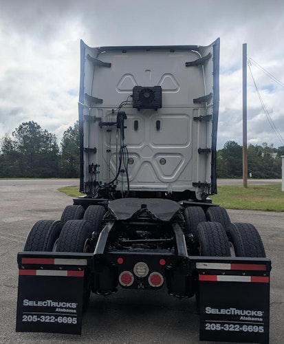 2022 Freightliner Cascadia 126" Sleeper Cab photo 4