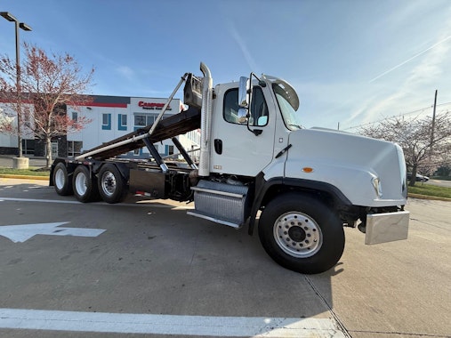 2017 FREIGHTLINER 114SD 154042