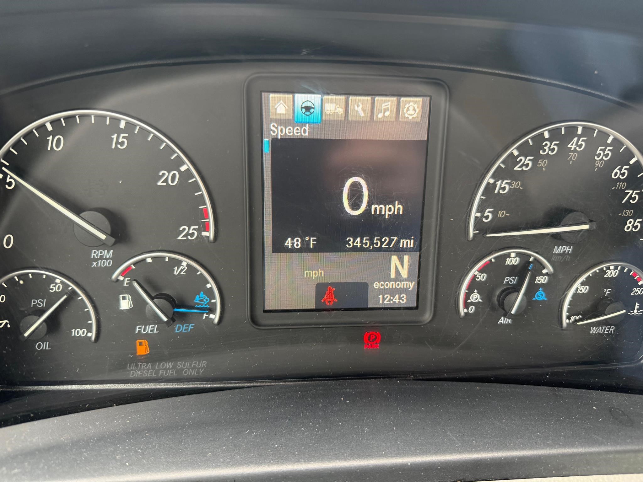 2021 Freightliner Cascadia in Midlantic, NJ — photo 7