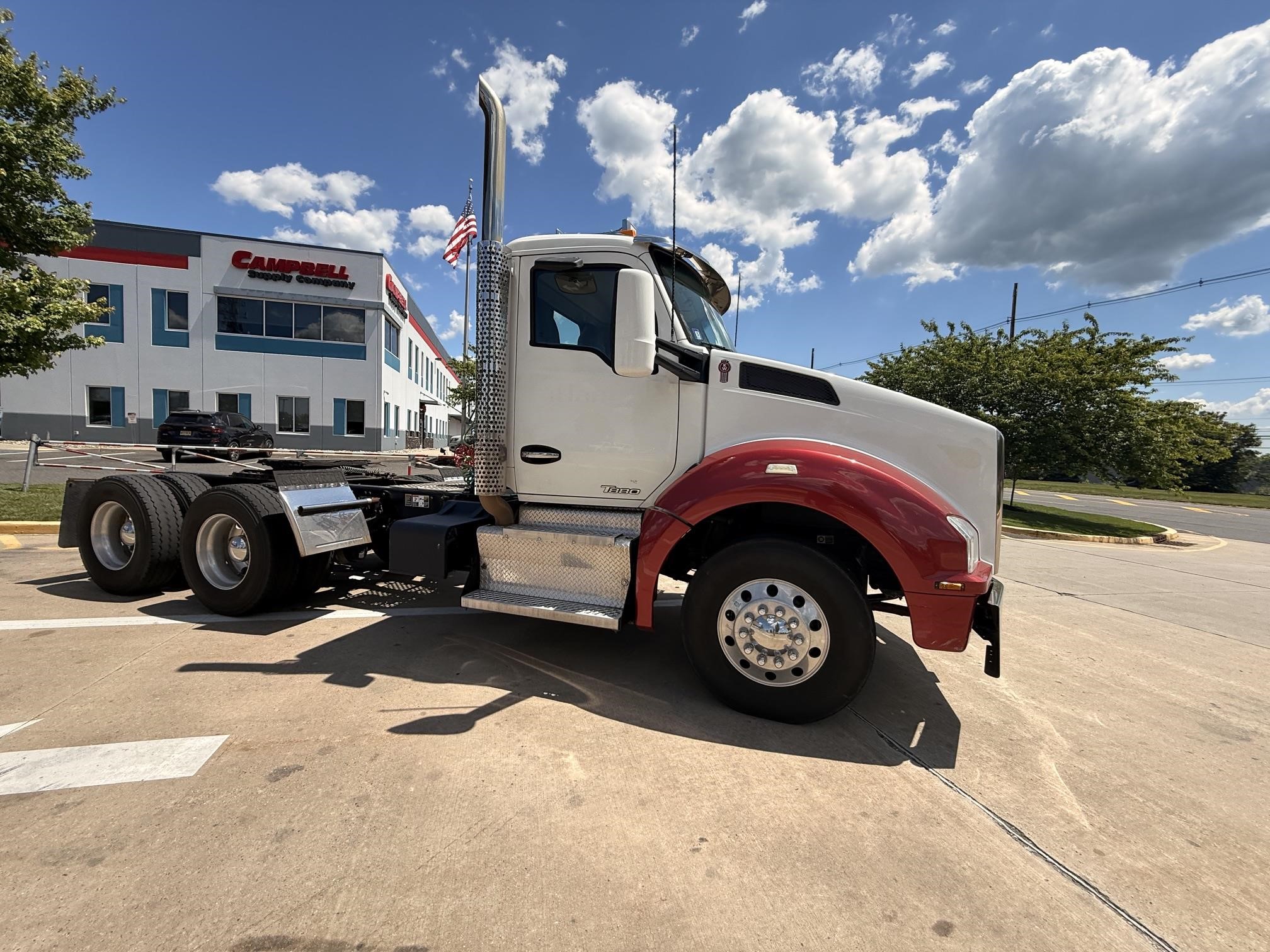 2015 Kenworth T880