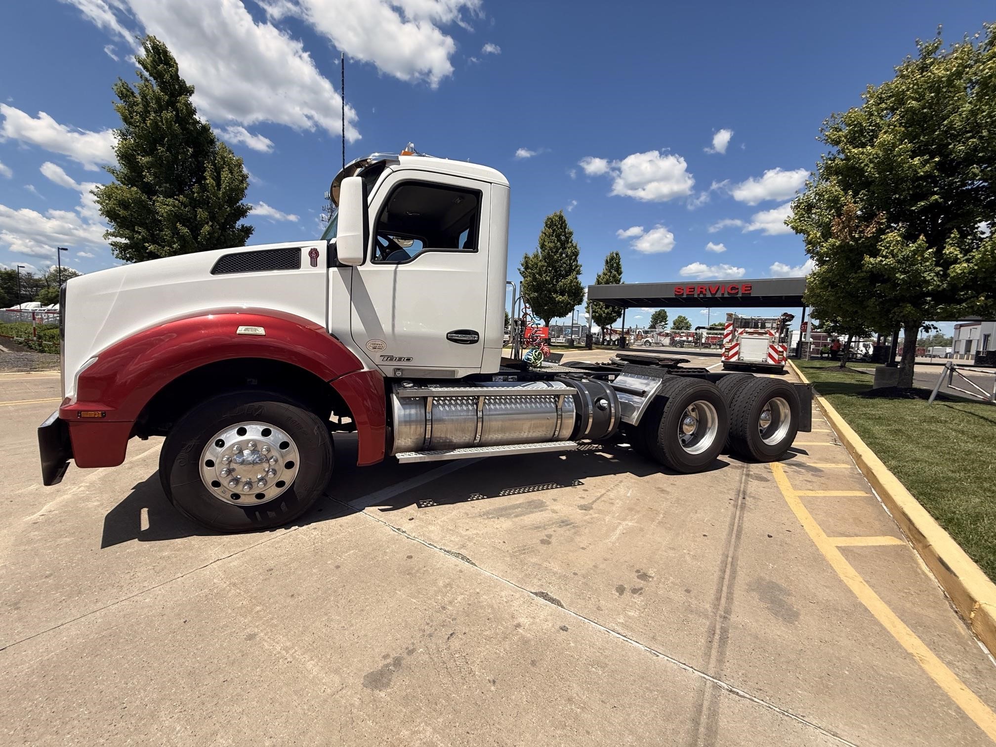 2015 Kenworth T880 — photo 3