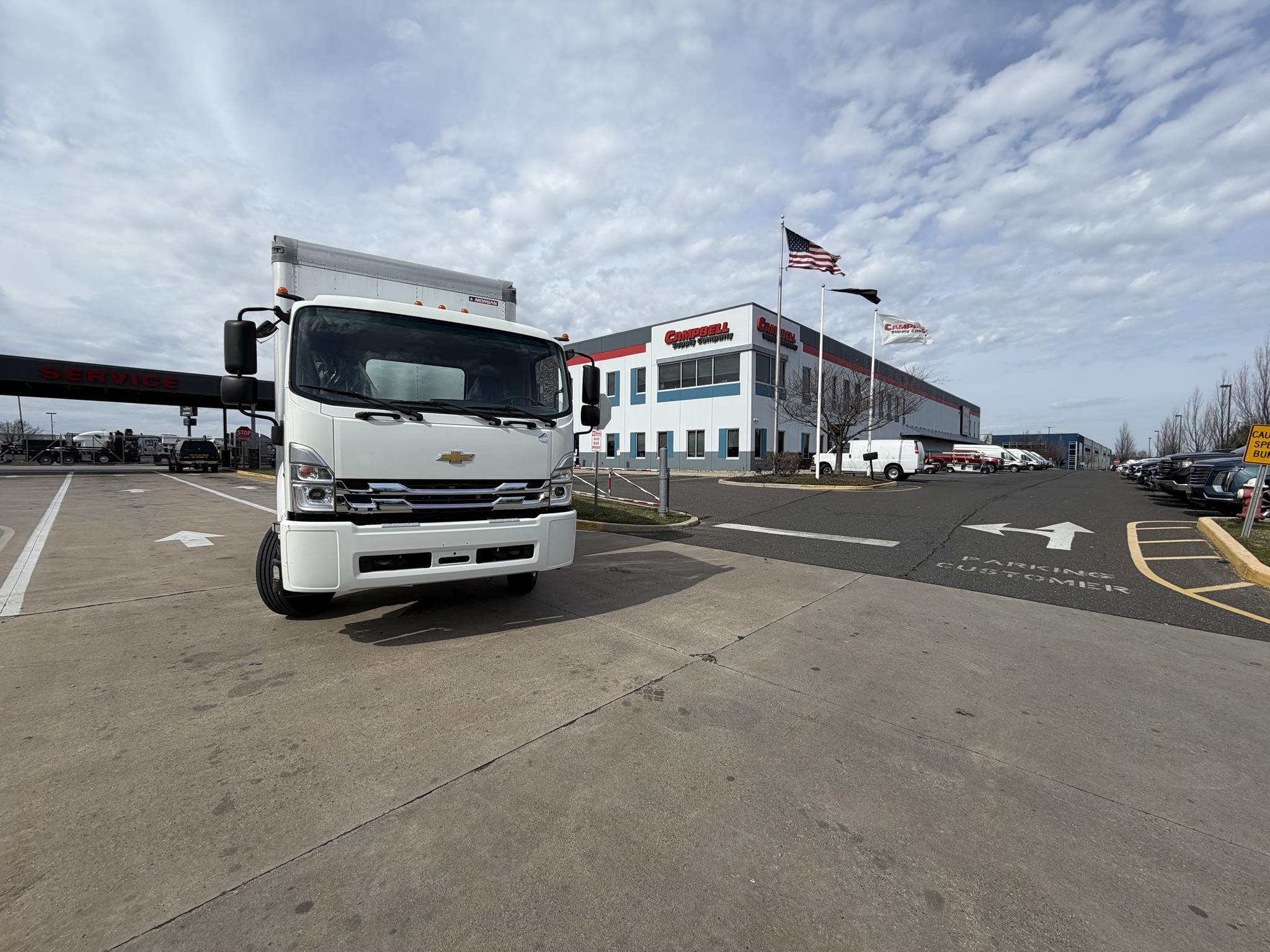 2024 Chevrolet — photo 2