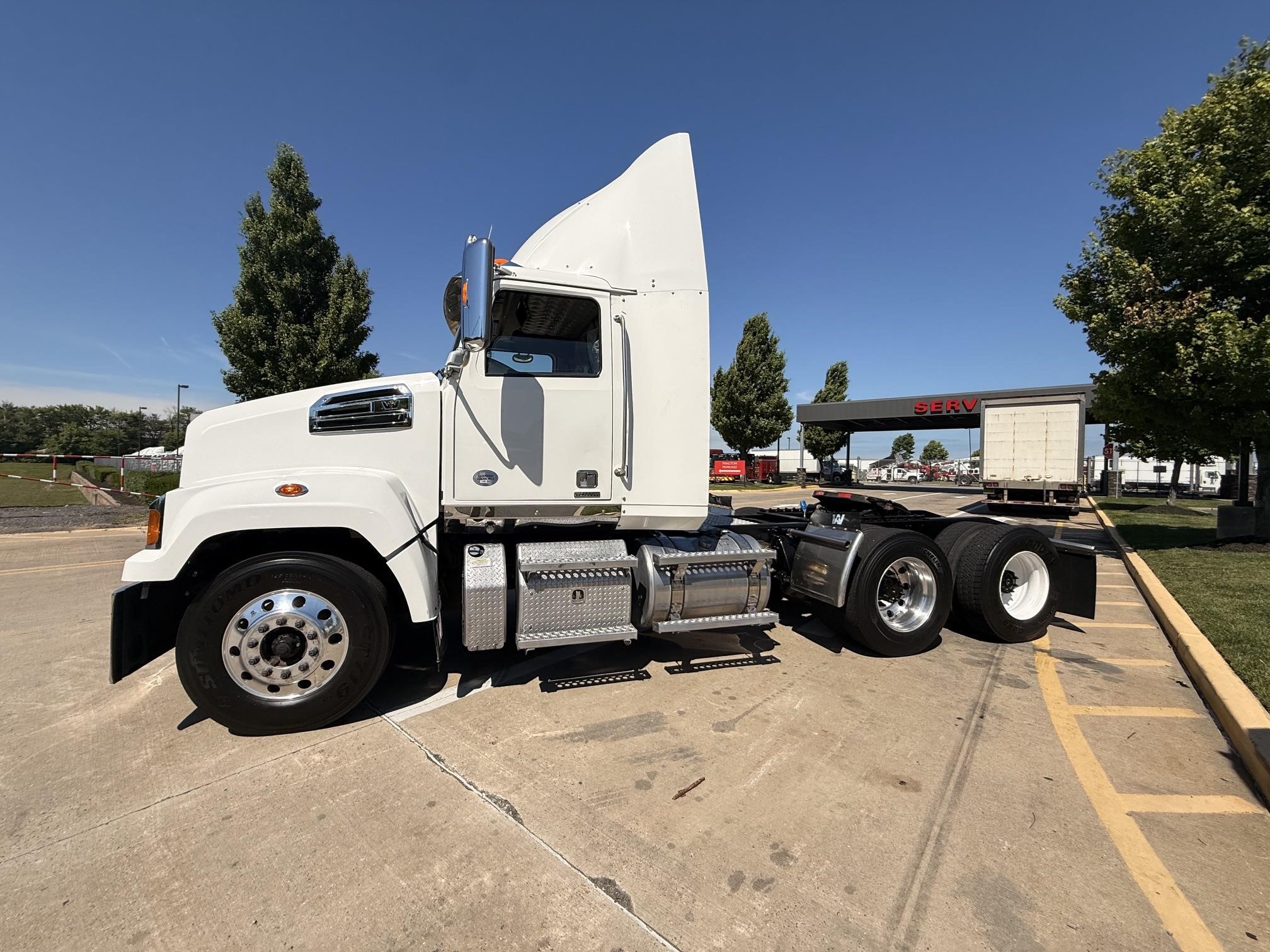 2020 Western Star 4700 — photo 3