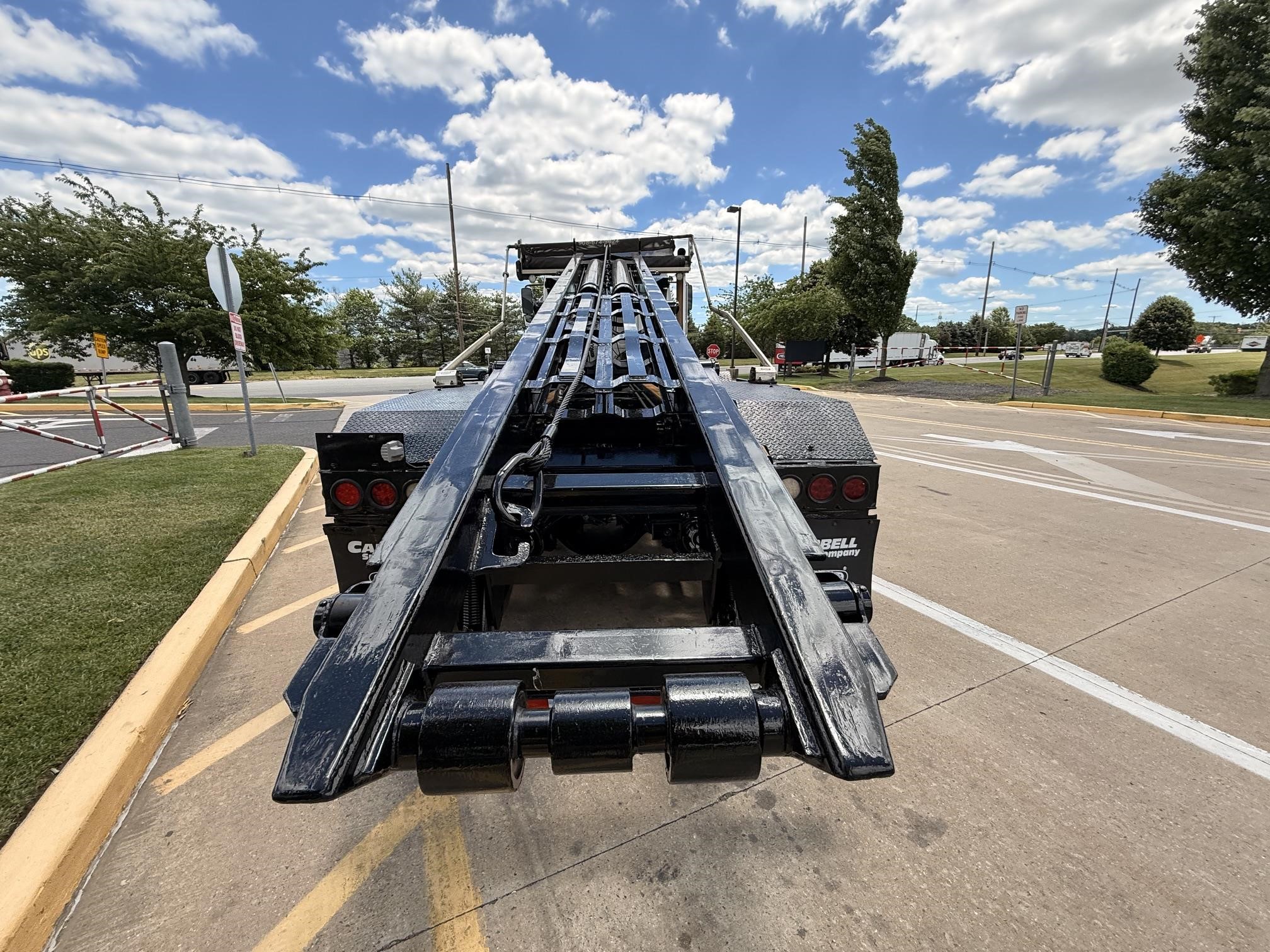 2020 Freightliner 114SD — photo 5