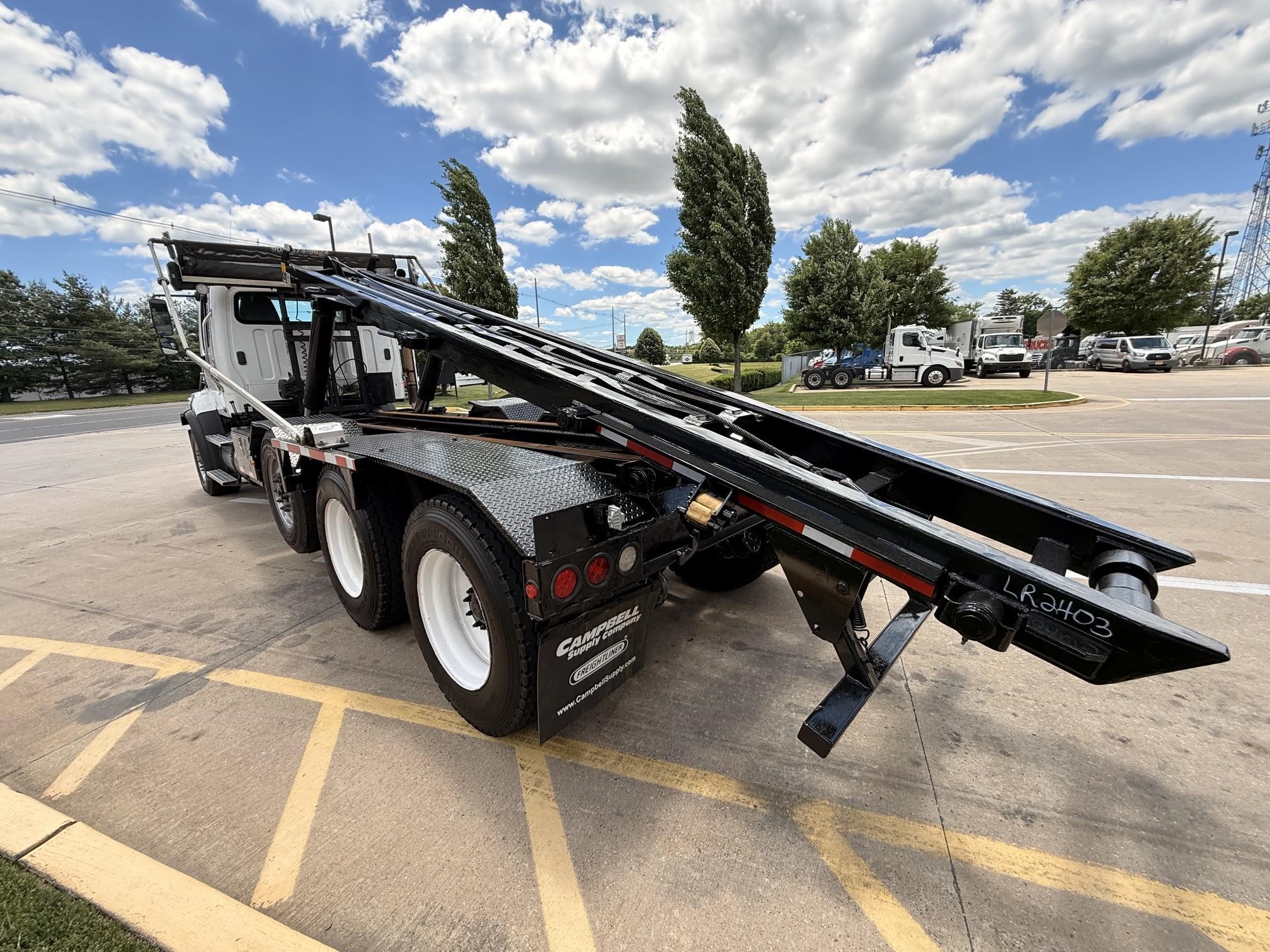 2020 Freightliner 114SD — photo 6