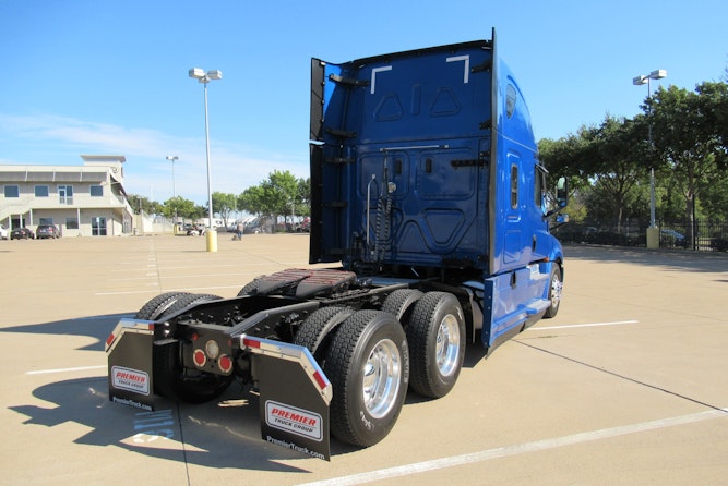 2021 Freightliner Cascadia 126" Sleeper Cab photo 4